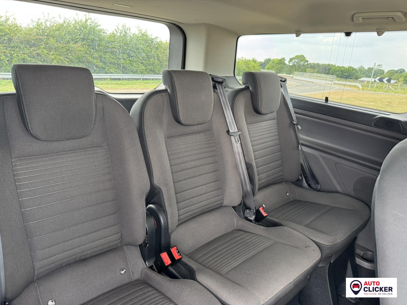 Ford Tourneo Custom 2.0 320 EcoBlue Titanium Minibus Double Cab 5dr Diesel Auto L2 Euro 6 (s/s) (130 ps)