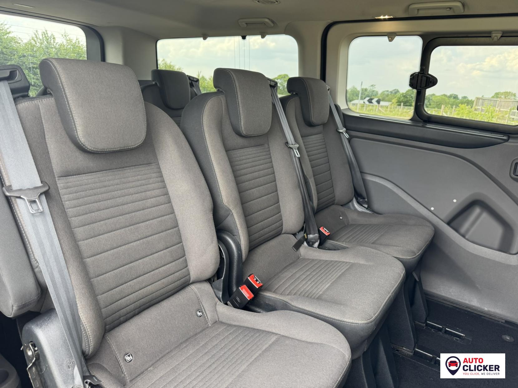 Ford Tourneo Custom 2.0 320 EcoBlue Titanium Minibus Double Cab 5dr Diesel Auto L2 Euro 6 (s/s) (130 ps)