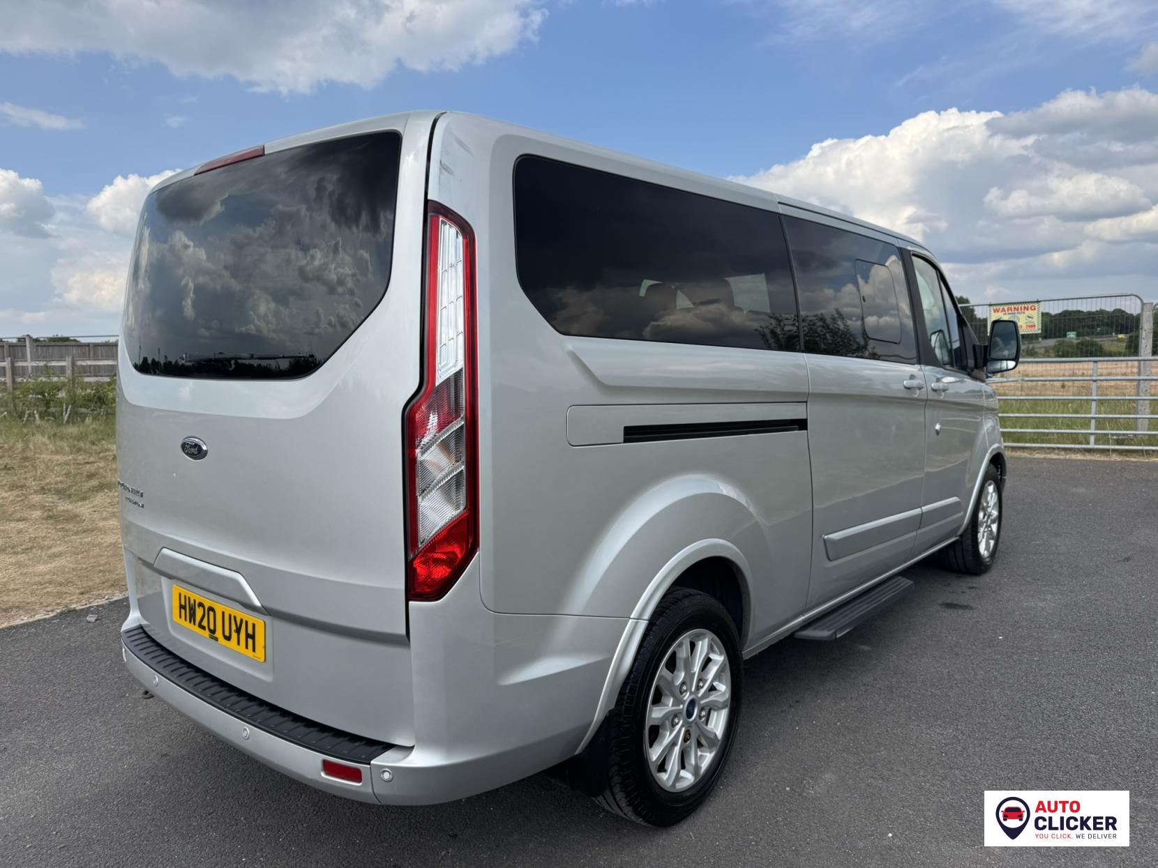 Ford Tourneo Custom 2.0 320 EcoBlue Titanium Minibus Double Cab 5dr Diesel Auto L2 Euro 6 (s/s) (130 ps)