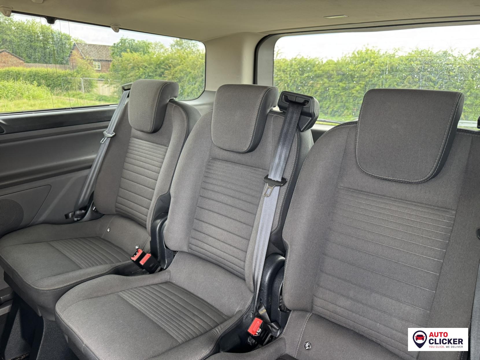 Ford Tourneo Custom 2.0 320 EcoBlue Titanium Minibus Double Cab 5dr Diesel Auto L2 Euro 6 (s/s) (130 ps)