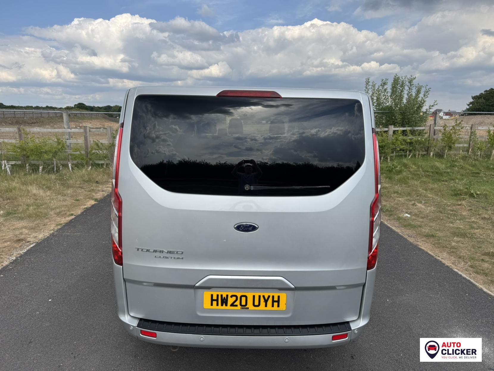 Ford Tourneo Custom 2.0 320 EcoBlue Titanium Minibus Double Cab 5dr Diesel Auto L2 Euro 6 (s/s) (130 ps)