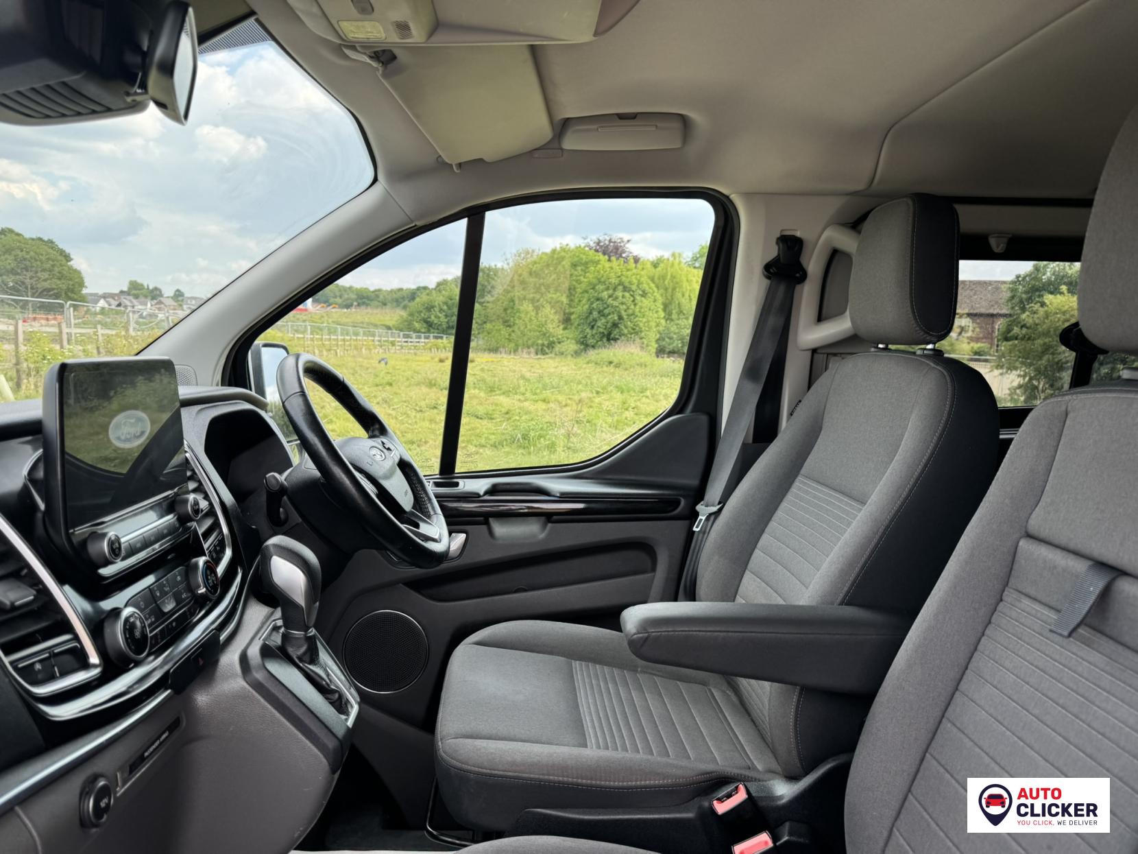 Ford Tourneo Custom 2.0 320 EcoBlue Titanium Minibus Double Cab 5dr Diesel Auto L2 Euro 6 (s/s) (130 ps)