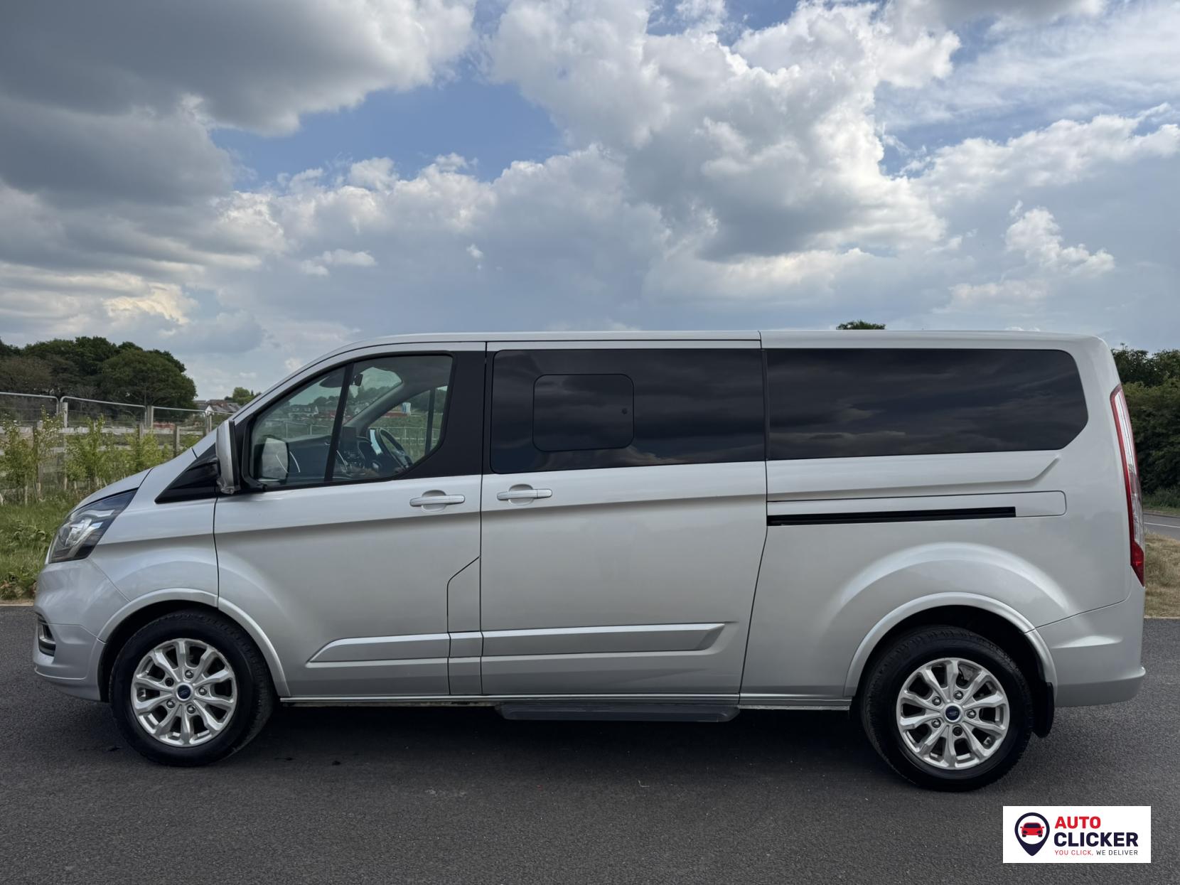 Ford Tourneo Custom 2.0 320 EcoBlue Titanium Minibus Double Cab 5dr Diesel Auto L2 Euro 6 (s/s) (130 ps)