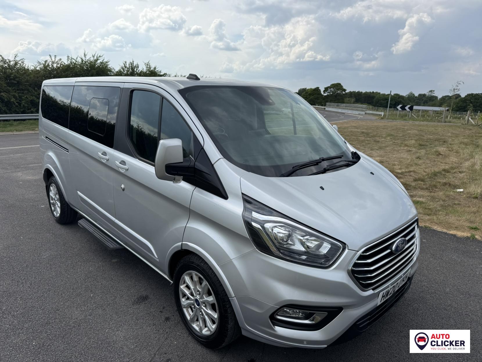 Ford Tourneo Custom 2.0 320 EcoBlue Titanium Minibus Double Cab 5dr Diesel Auto L2 Euro 6 (s/s) (130 ps)