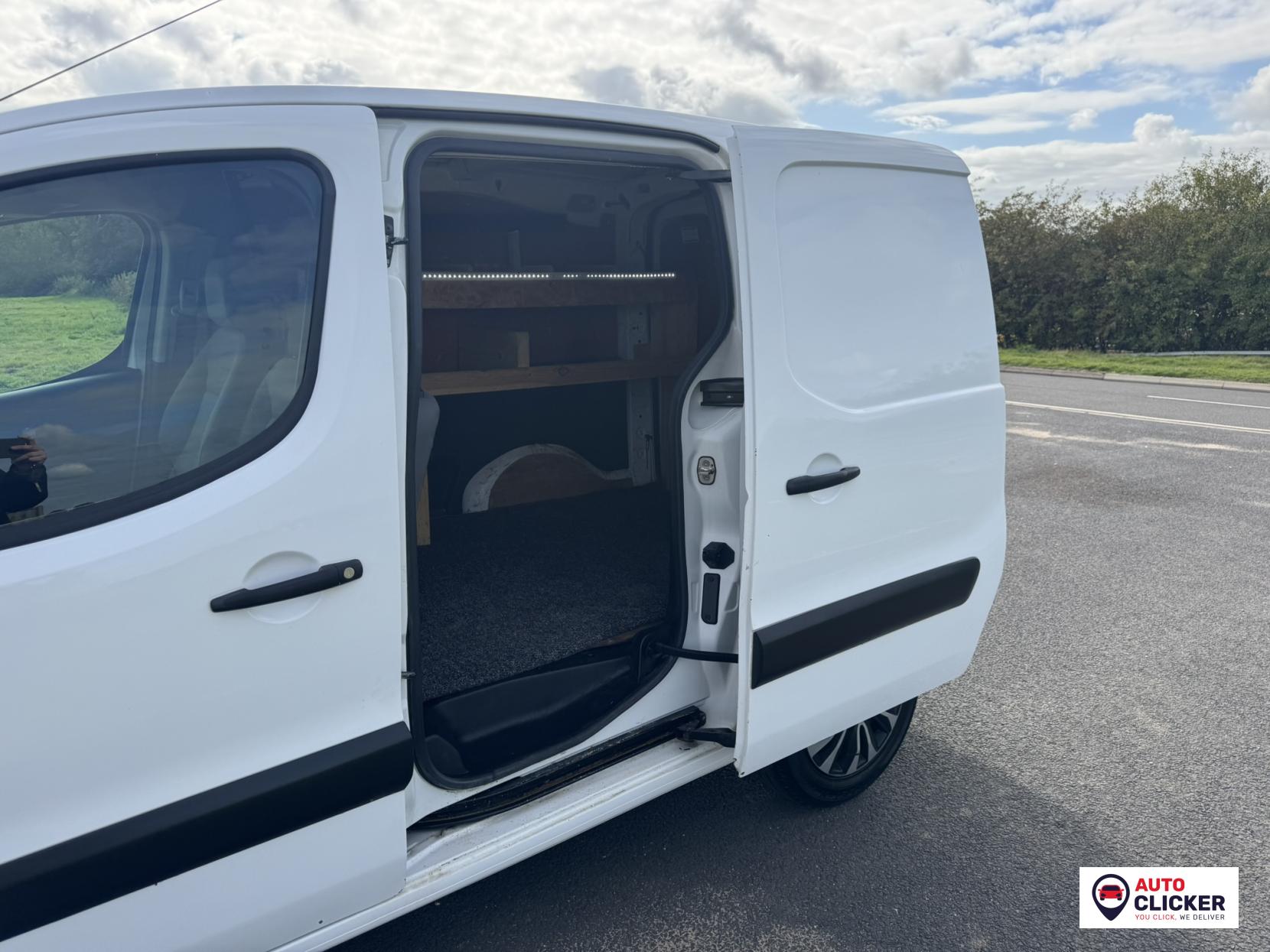 Citroen Berlingo 1.6 HDi 625 Enterprise Panel Van 5dr Diesel Manual L1 (Euro 5) (135 g/km, 75 bhp)
