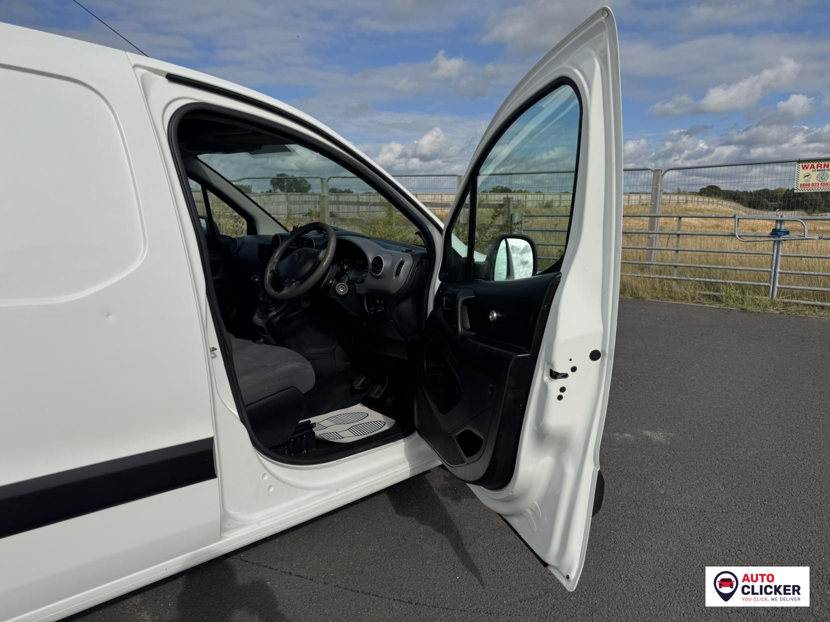Citroen Berlingo 1.6 HDi 625 Enterprise Panel Van 5dr Diesel Manual L1 (Euro 5) (135 g/km, 75 bhp)
