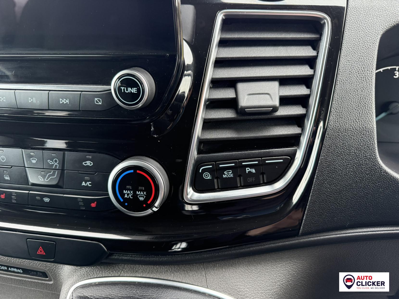 Ford Transit Custom 2.0 300 EcoBlue Limited Crew Van Double Cab 5dr Diesel Manual L2 H1 Euro 6 (s/s) (130 ps)