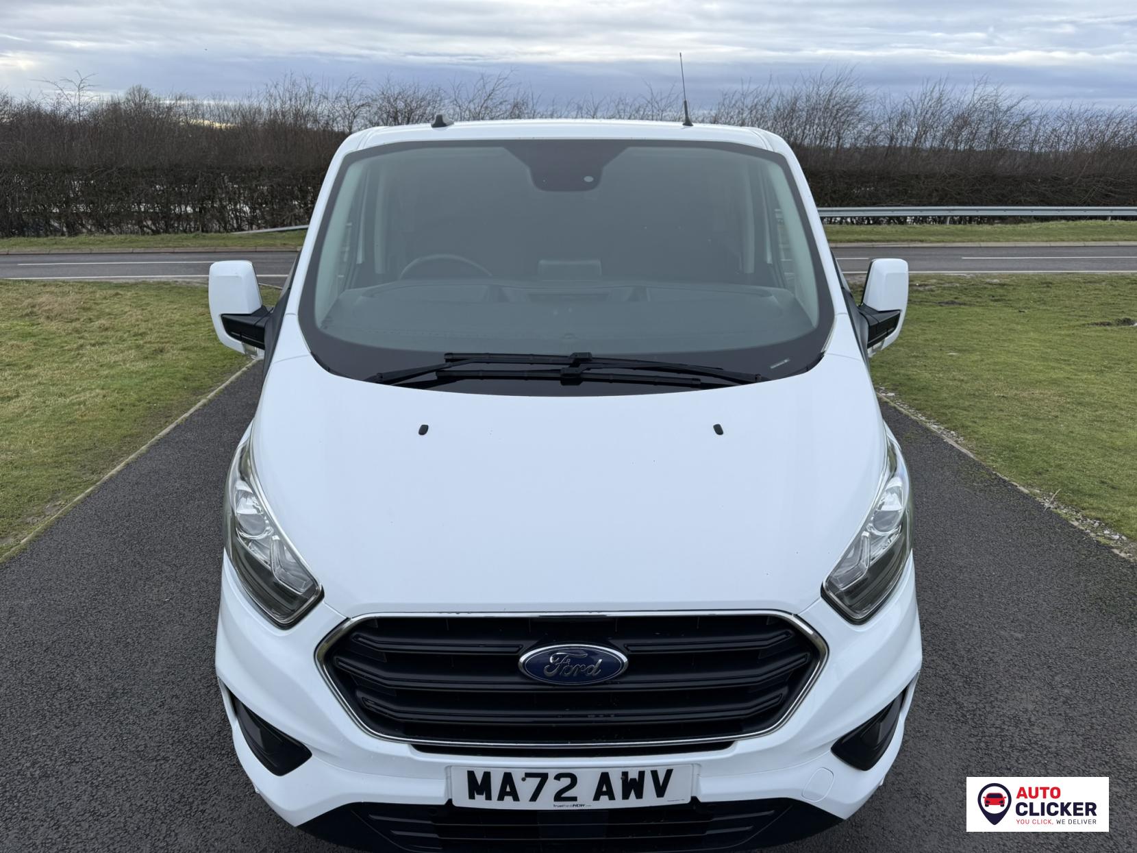 Ford Transit Custom 2.0 300 EcoBlue Limited Crew Van Double Cab 5dr Diesel Manual L2 H1 Euro 6 (s/s) (130 ps)