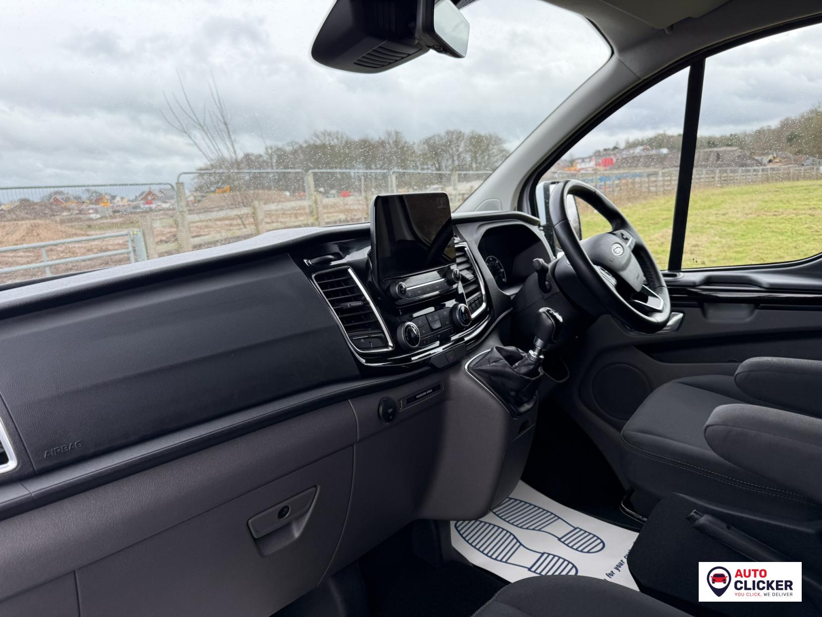 Ford Transit Custom 2.0 300 EcoBlue Limited Crew Van Double Cab 5dr Diesel Manual L2 H1 Euro 6 (s/s) (130 ps)