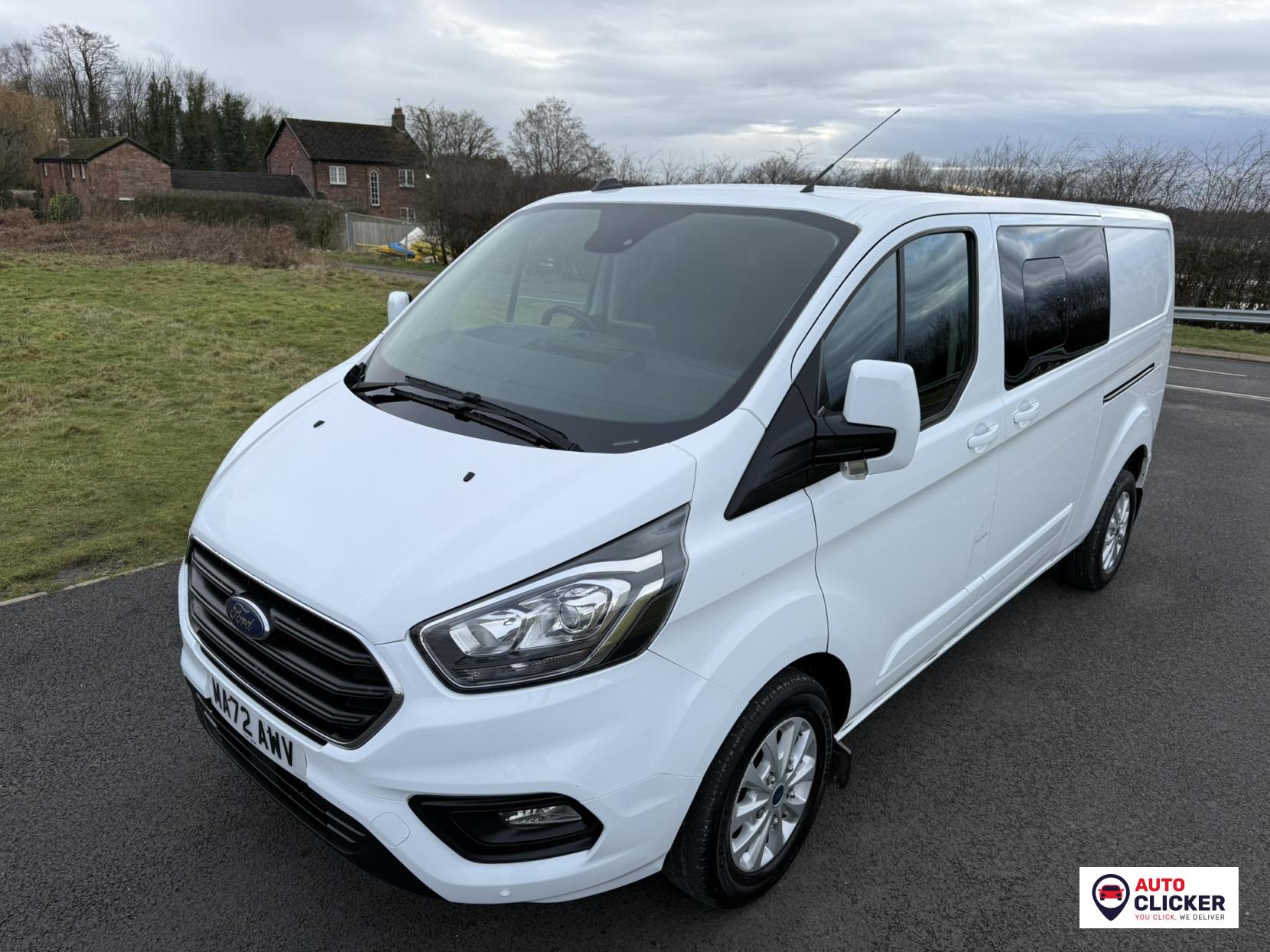Ford Transit Custom 2.0 300 EcoBlue Limited Crew Van Double Cab 5dr Diesel Manual L2 H1 Euro 6 (s/s) (130 ps)