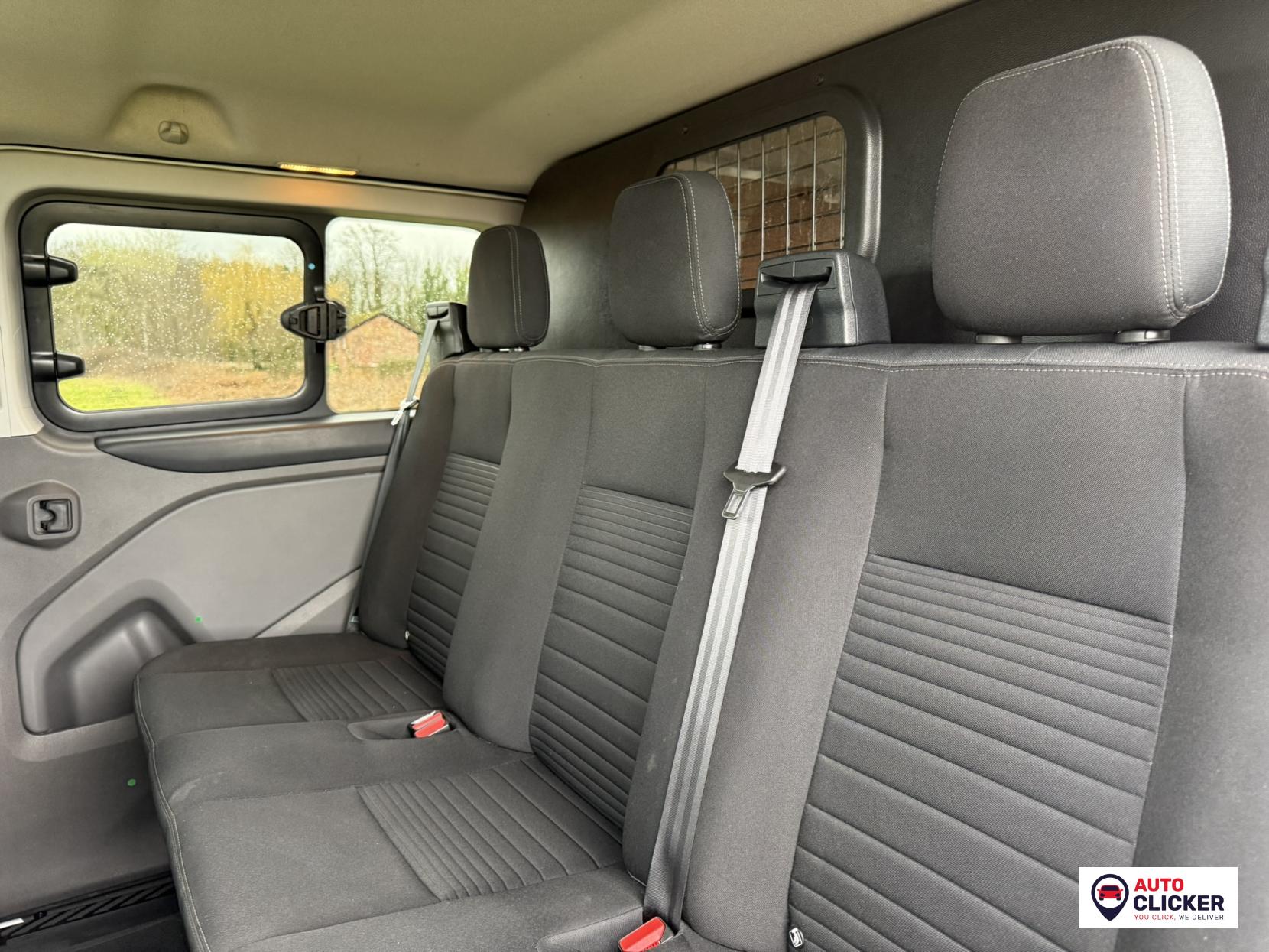 Ford Transit Custom 2.0 300 EcoBlue Limited Crew Van Double Cab 5dr Diesel Manual L2 H1 Euro 6 (s/s) (130 ps)