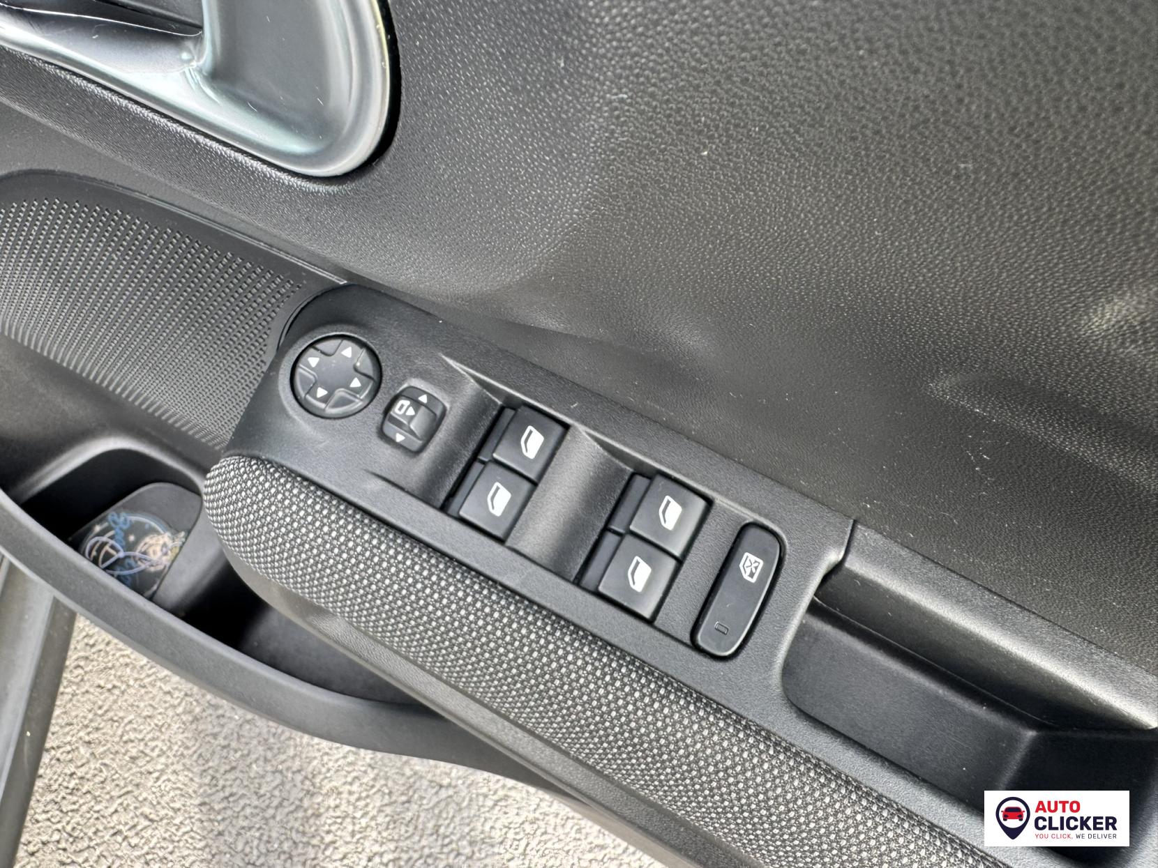 Citroen C3 Aircross 1.2 PureTech Feel SUV 5dr Petrol Manual Euro 6 (82 ps)
