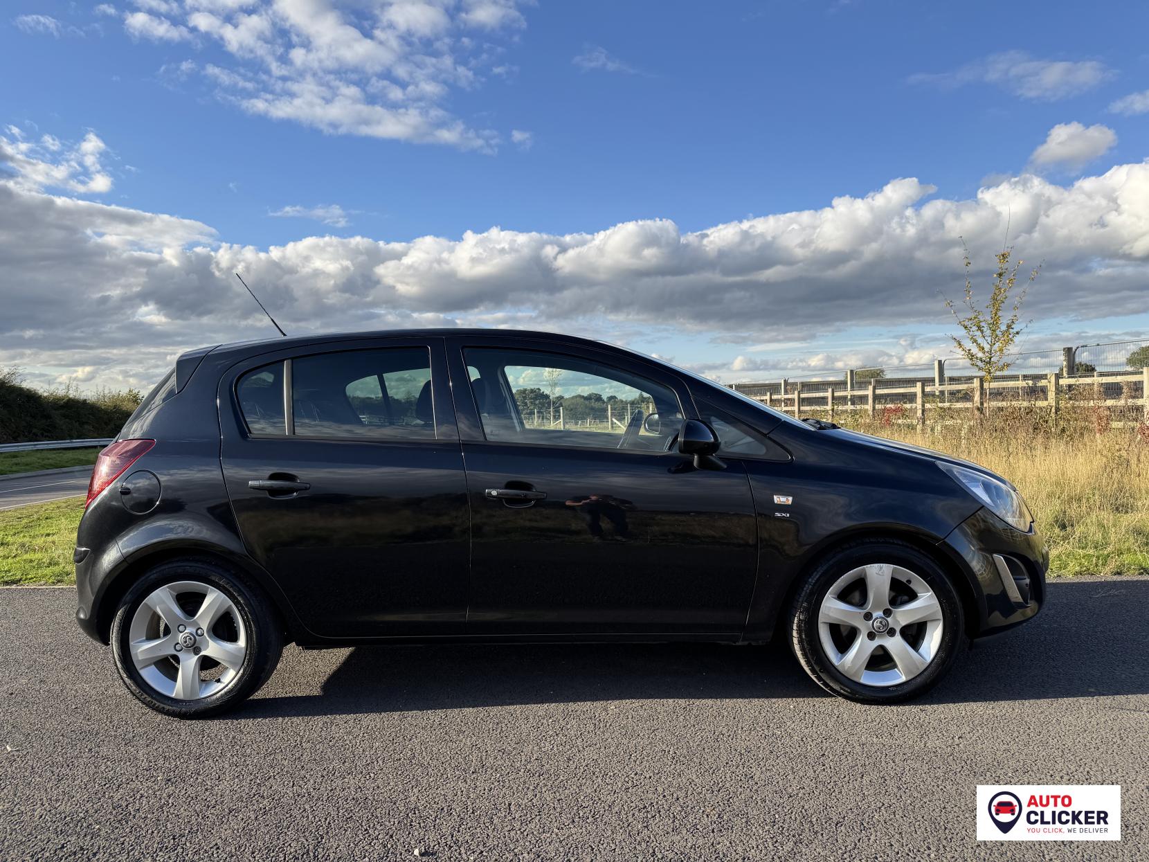 Vauxhall Corsa 1.2 16V SXi Hatchback 5dr Petrol Manual Euro 5 (A/C) (85 ps)