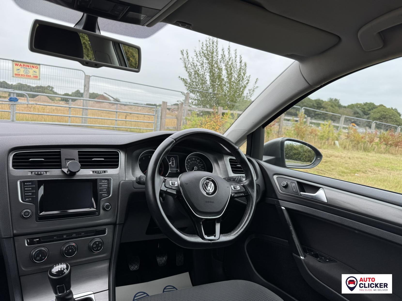 Volkswagen Golf 1.4 TSI BlueMotion Tech SE Hatchback 5dr Petrol Manual Euro 5 (s/s) (122 ps)