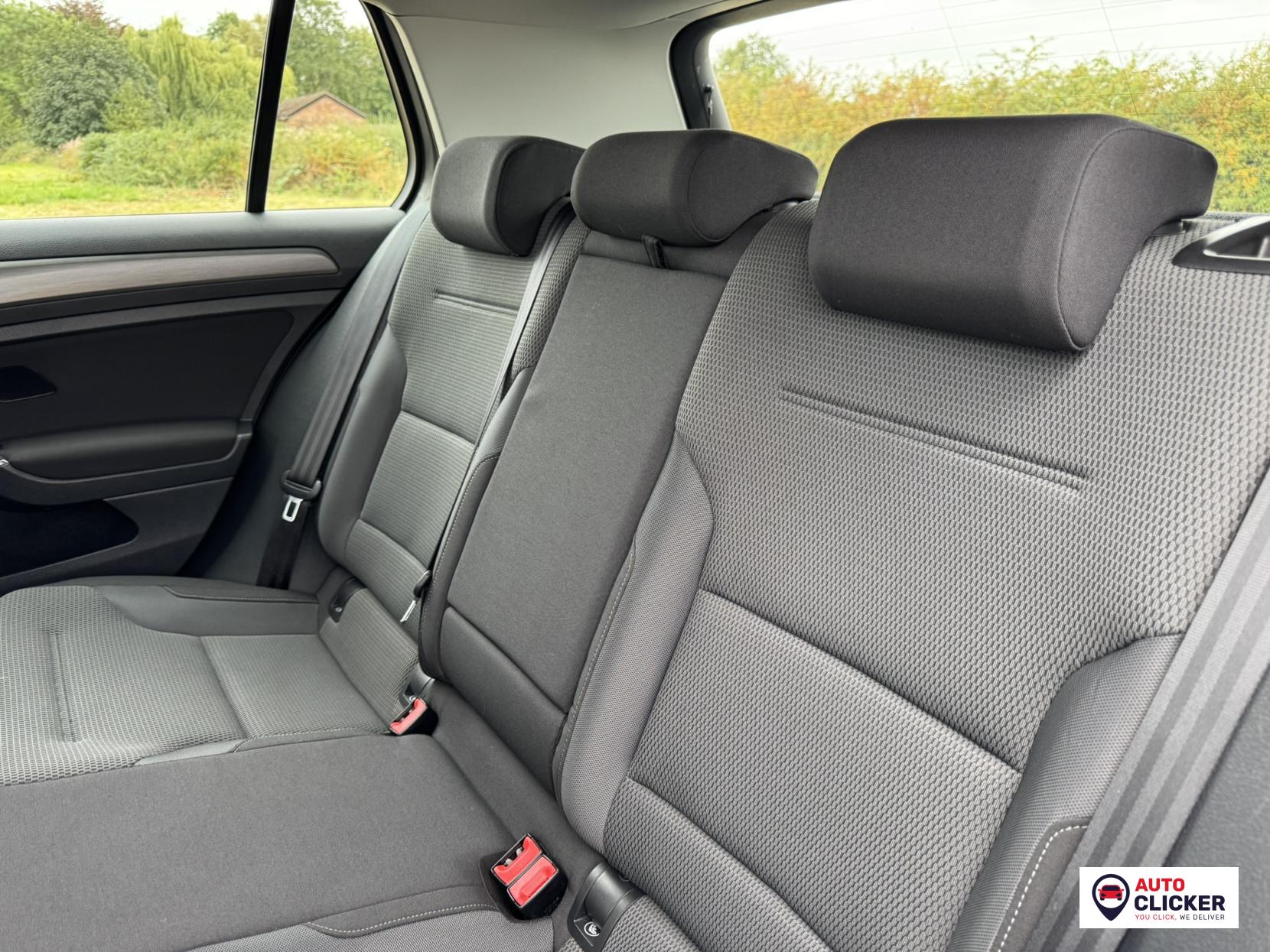 Volkswagen Golf 1.4 TSI BlueMotion Tech SE Hatchback 5dr Petrol Manual Euro 5 (s/s) (122 ps)