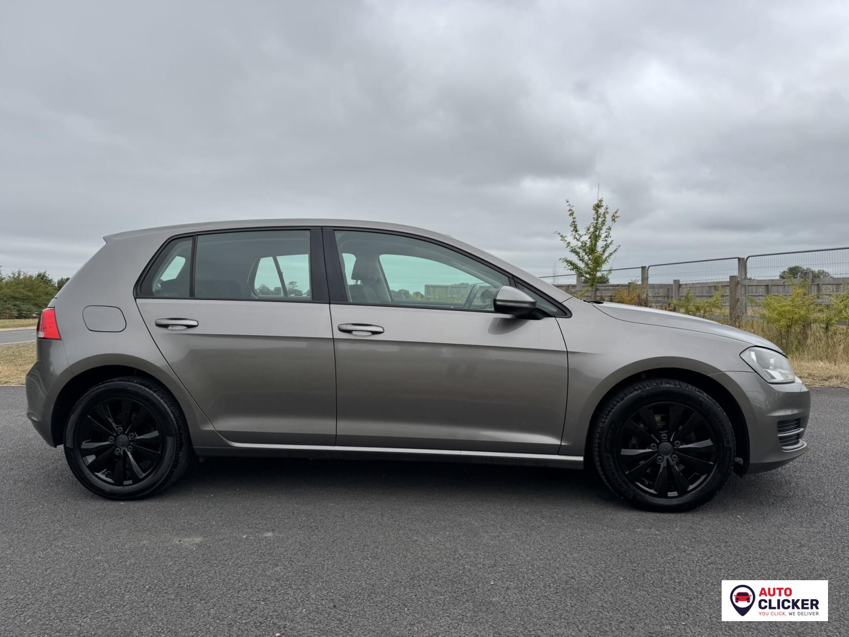 Volkswagen Golf 1.4 TSI BlueMotion Tech SE Hatchback 5dr Petrol Manual Euro 5 (s/s) (122 ps)