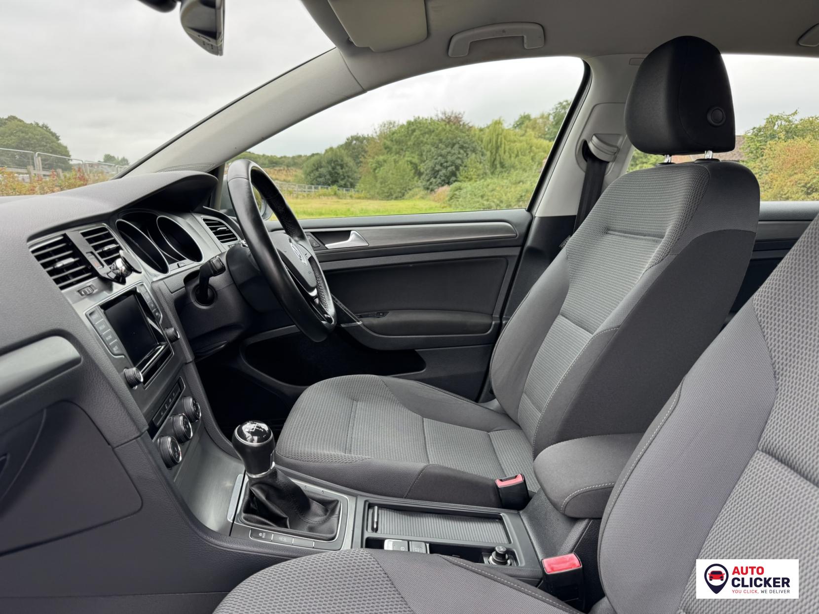 Volkswagen Golf 1.4 TSI BlueMotion Tech SE Hatchback 5dr Petrol Manual Euro 5 (s/s) (122 ps)