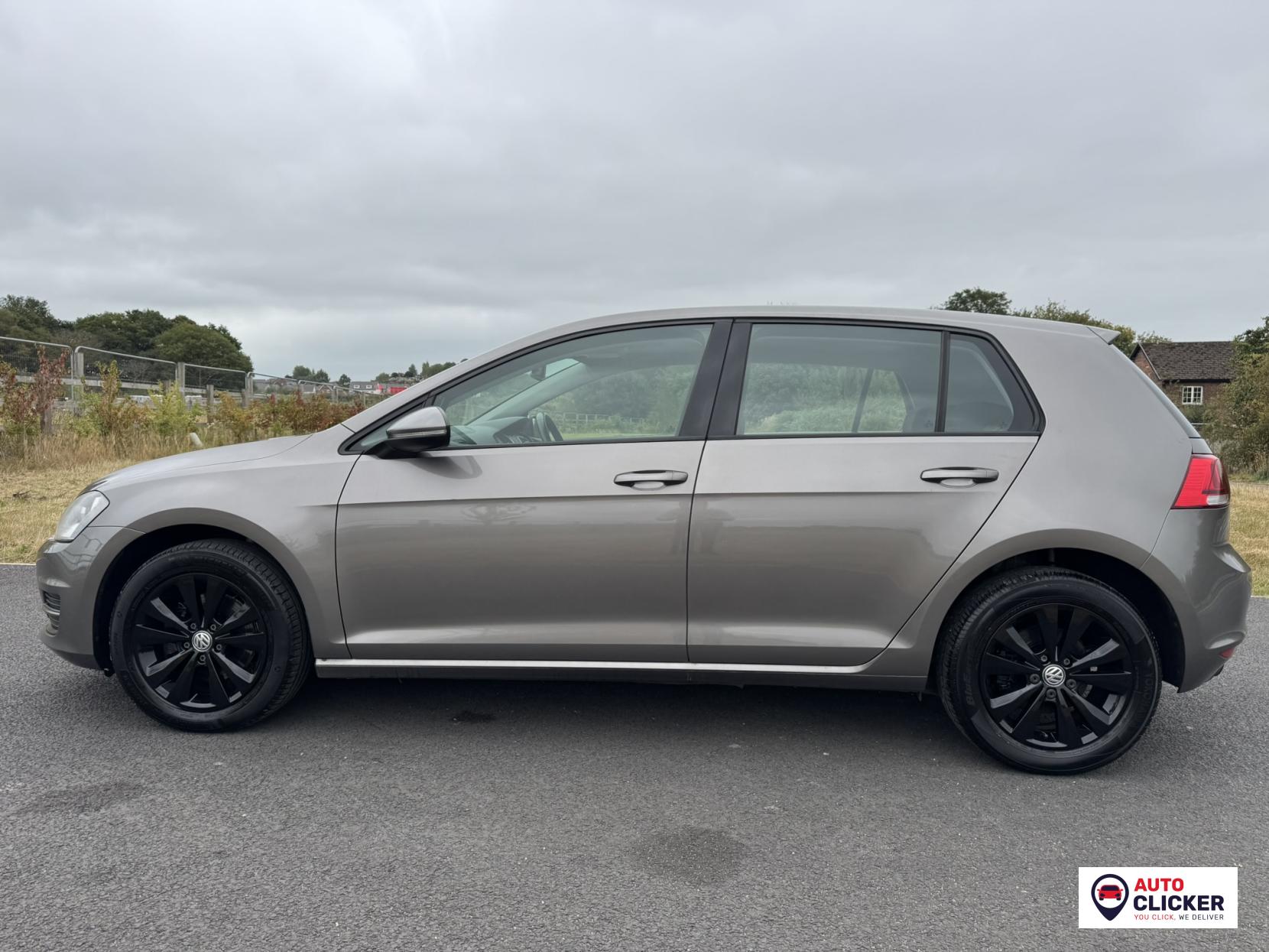 Volkswagen Golf 1.4 TSI BlueMotion Tech SE Hatchback 5dr Petrol Manual Euro 5 (s/s) (122 ps)