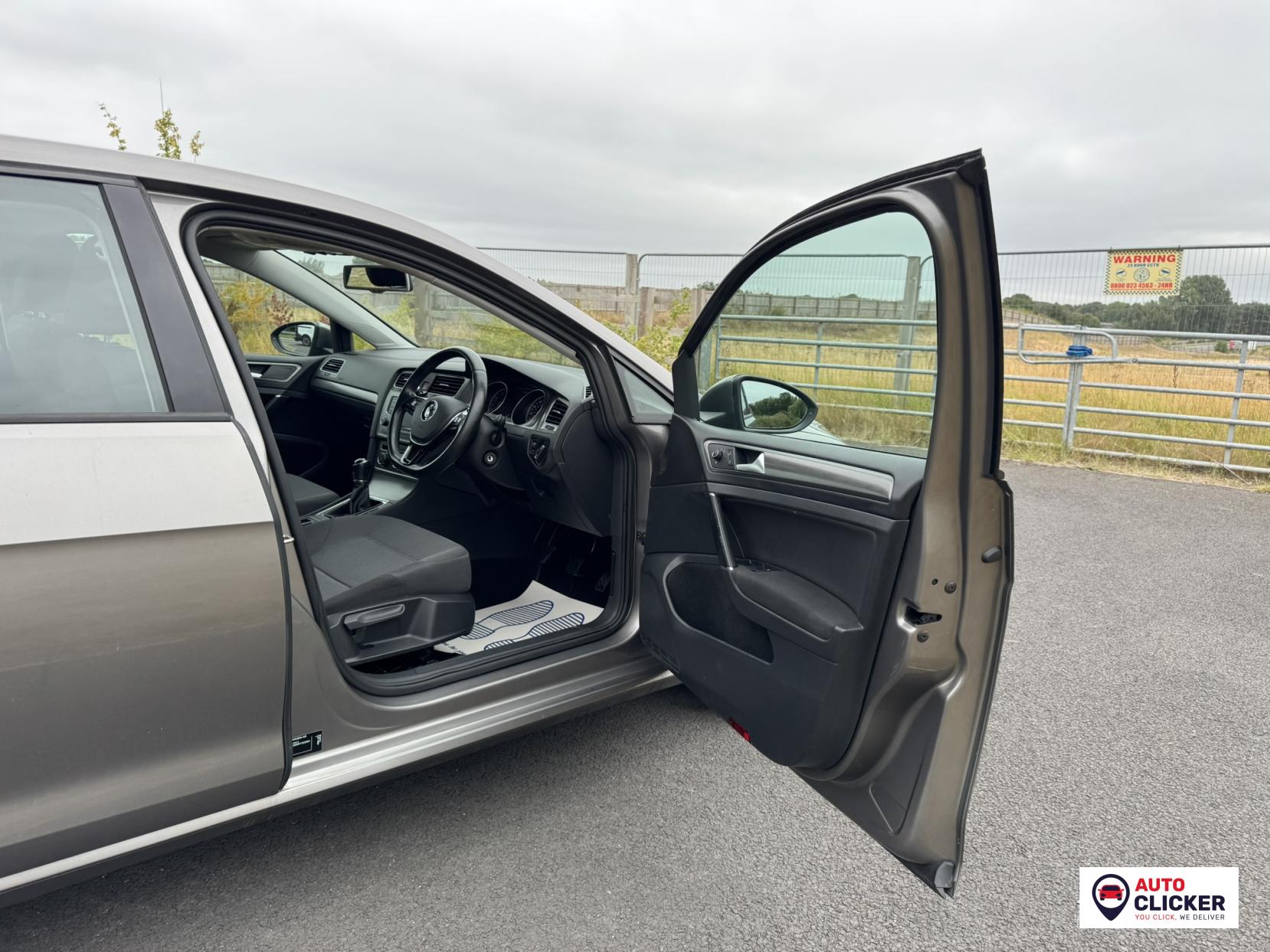 Volkswagen Golf 1.4 TSI BlueMotion Tech SE Hatchback 5dr Petrol Manual Euro 5 (s/s) (122 ps)