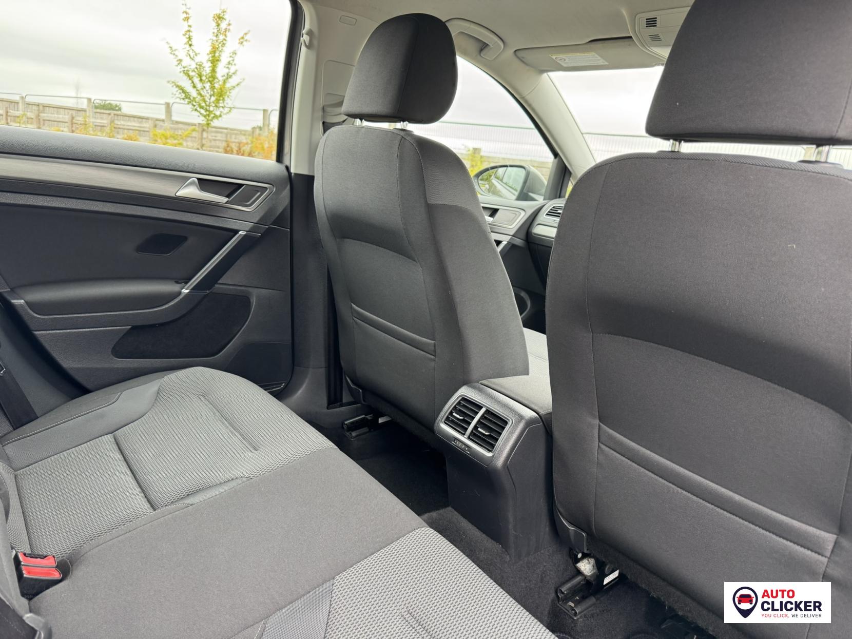 Volkswagen Golf 1.4 TSI BlueMotion Tech SE Hatchback 5dr Petrol Manual Euro 5 (s/s) (122 ps)