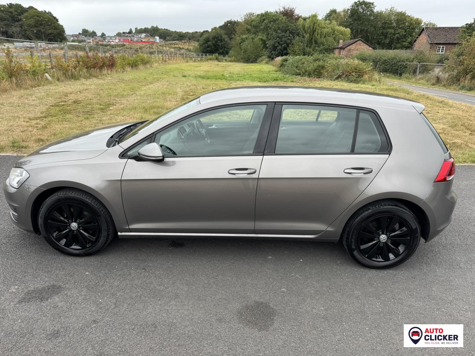 Volkswagen Golf 1.4 TSI BlueMotion Tech SE Hatchback 5dr Petrol Manual Euro 5 (s/s) (122 ps)