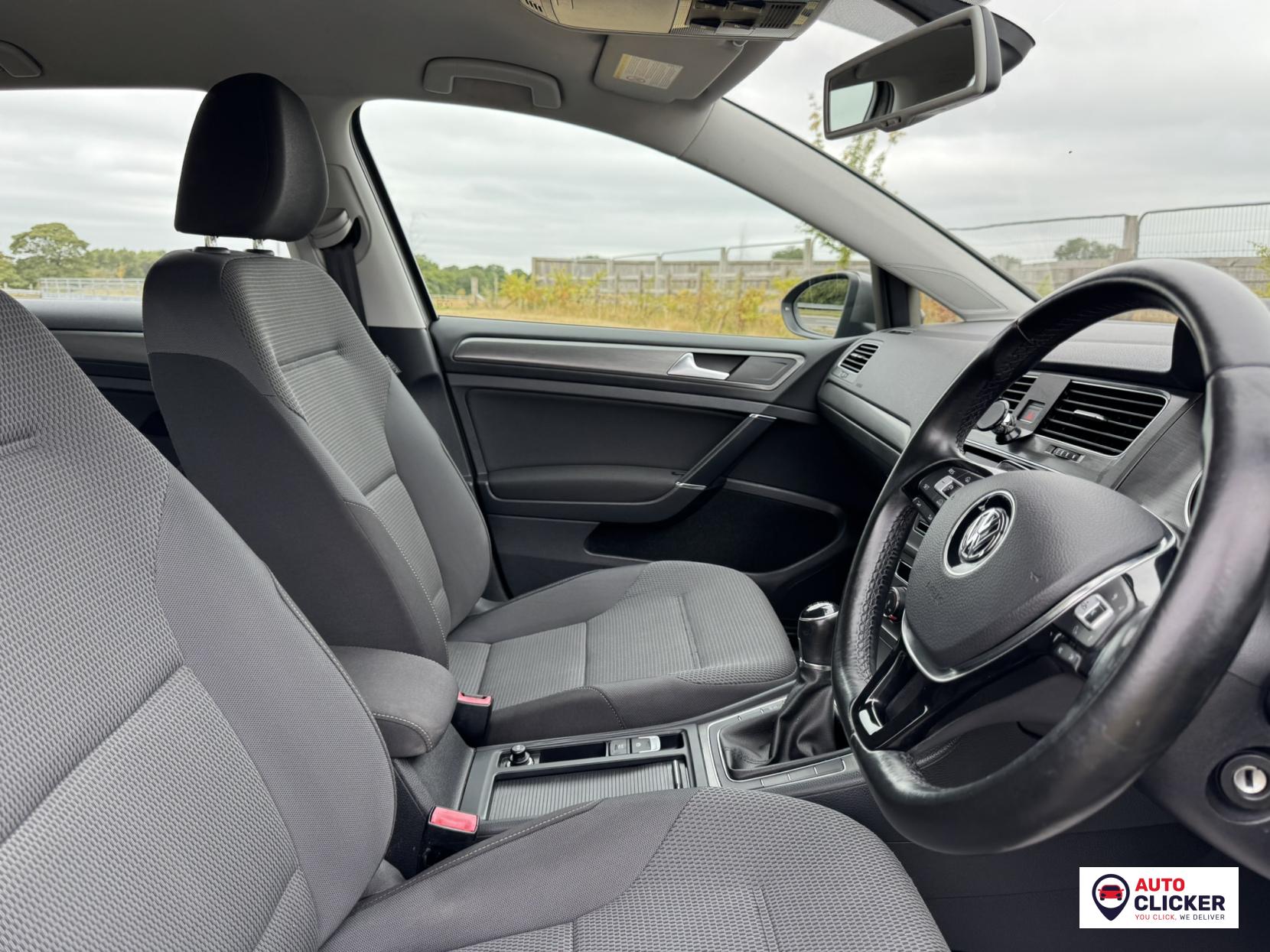 Volkswagen Golf 1.4 TSI BlueMotion Tech SE Hatchback 5dr Petrol Manual Euro 5 (s/s) (122 ps)