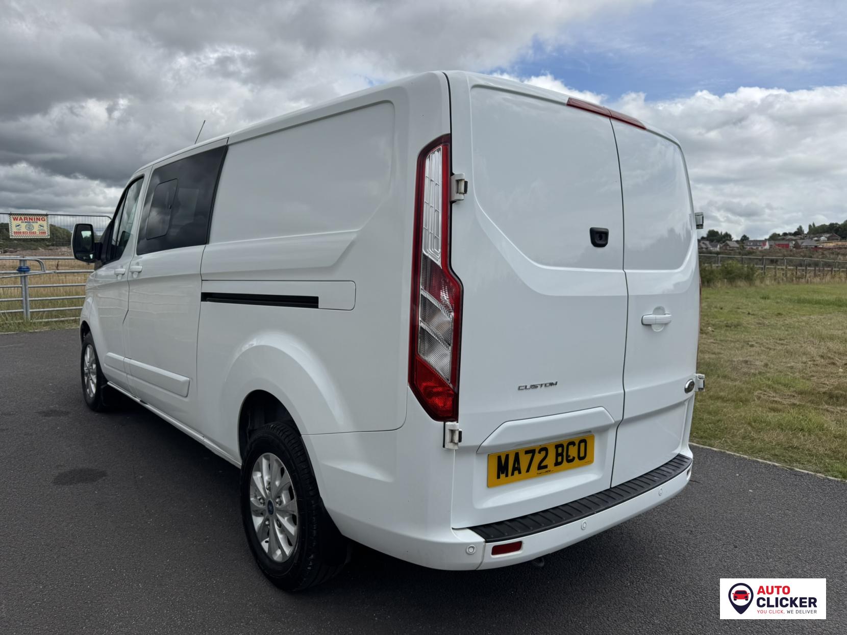 Ford Transit Custom 2.0 300 EcoBlue Limited Crew Van Double Cab 5dr Diesel Manual L2 H1 Euro 6 (s/s) (130 ps)