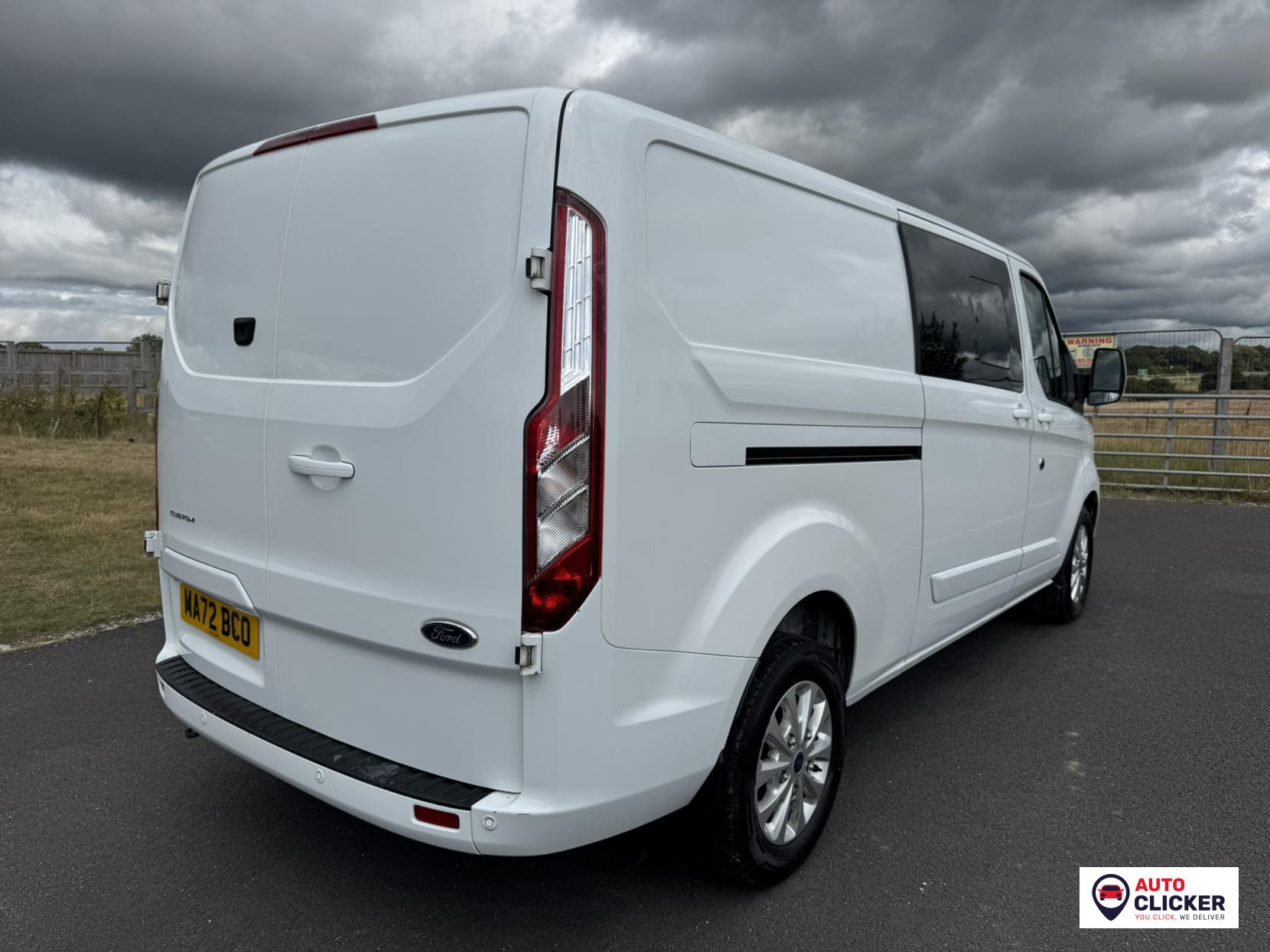 Ford Transit Custom 2.0 300 EcoBlue Limited Crew Van Double Cab 5dr Diesel Manual L2 H1 Euro 6 (s/s) (130 ps)