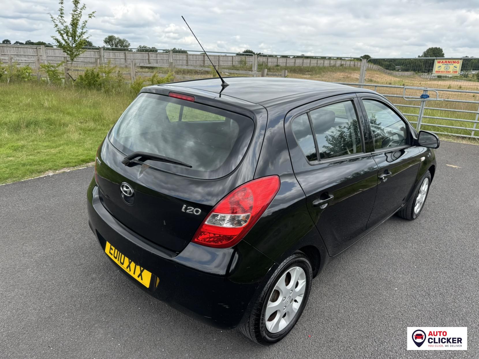 Hyundai i20 1.2 Comfort Hatchback 5dr Petrol Manual Euro 4 (77 bhp)