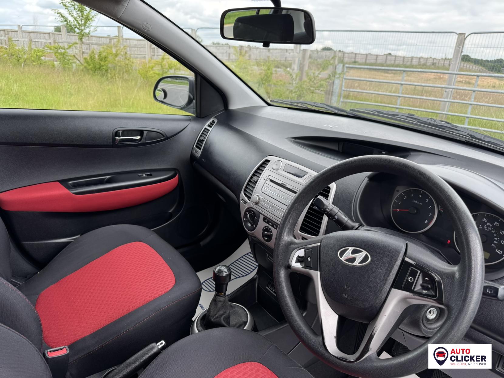 Hyundai i20 1.2 Comfort Hatchback 5dr Petrol Manual Euro 4 (77 bhp)