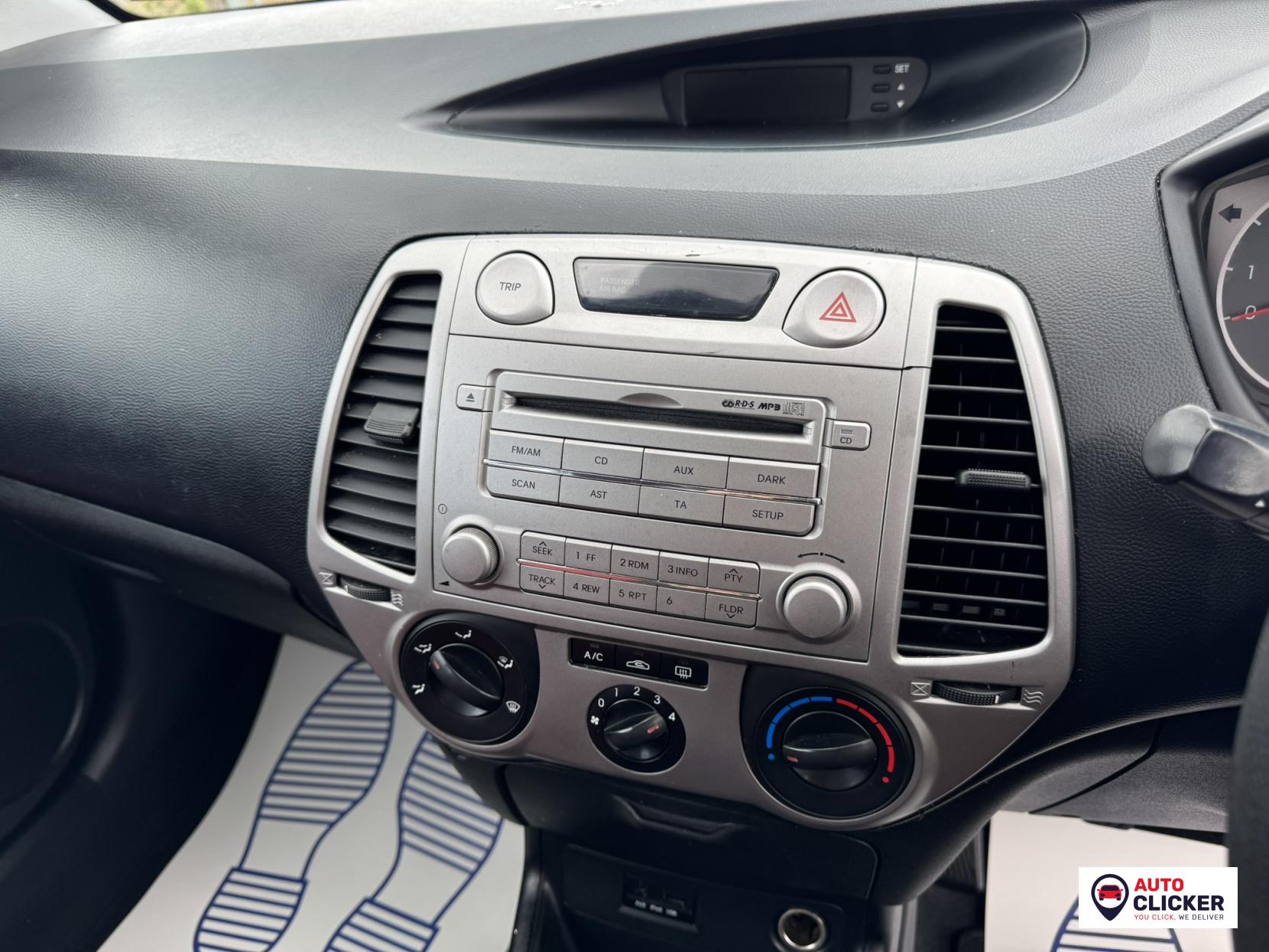 Hyundai i20 1.2 Comfort Hatchback 5dr Petrol Manual Euro 4 (77 bhp)