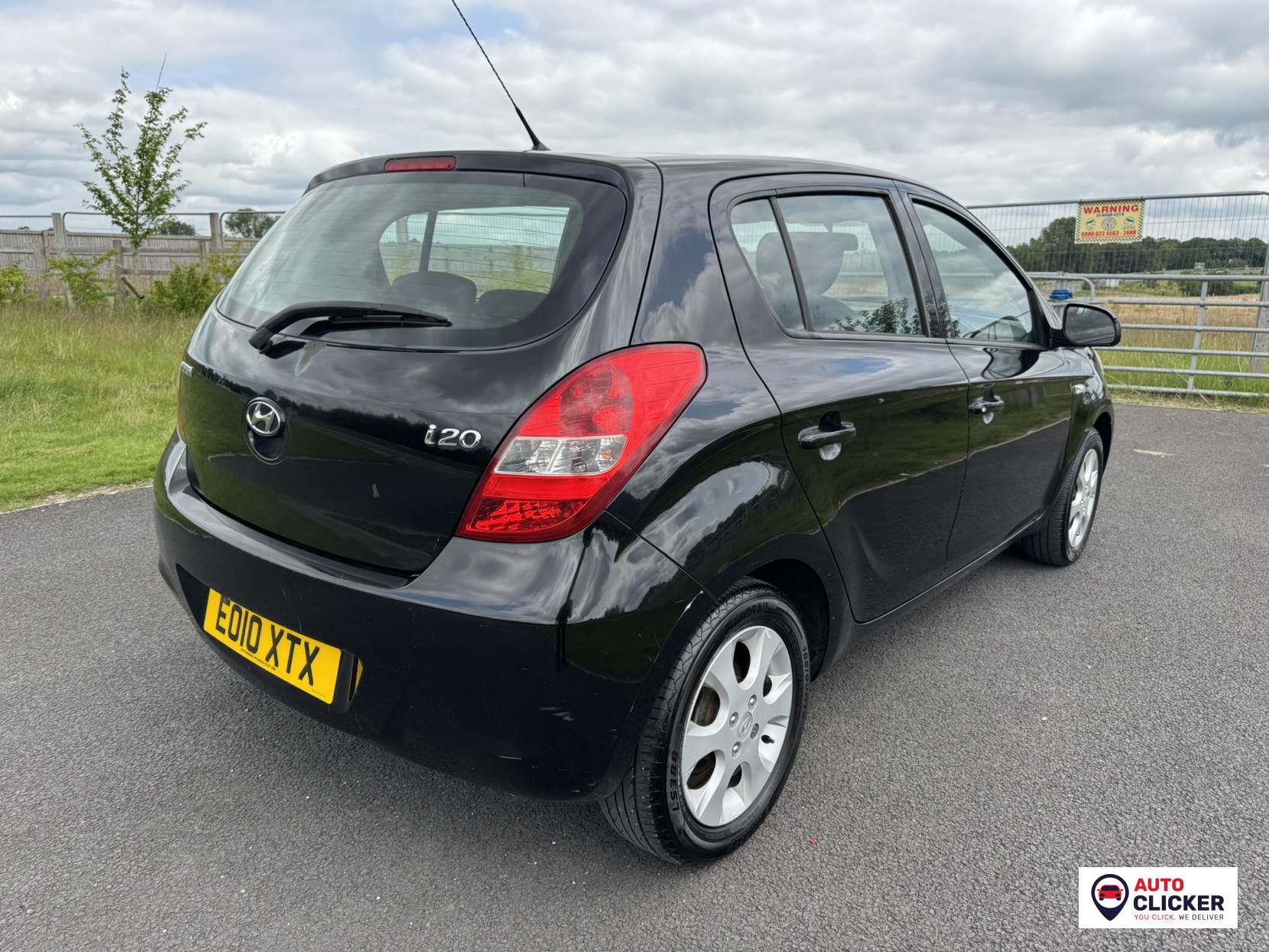 Hyundai i20 1.2 Comfort Hatchback 5dr Petrol Manual Euro 4 (77 bhp)