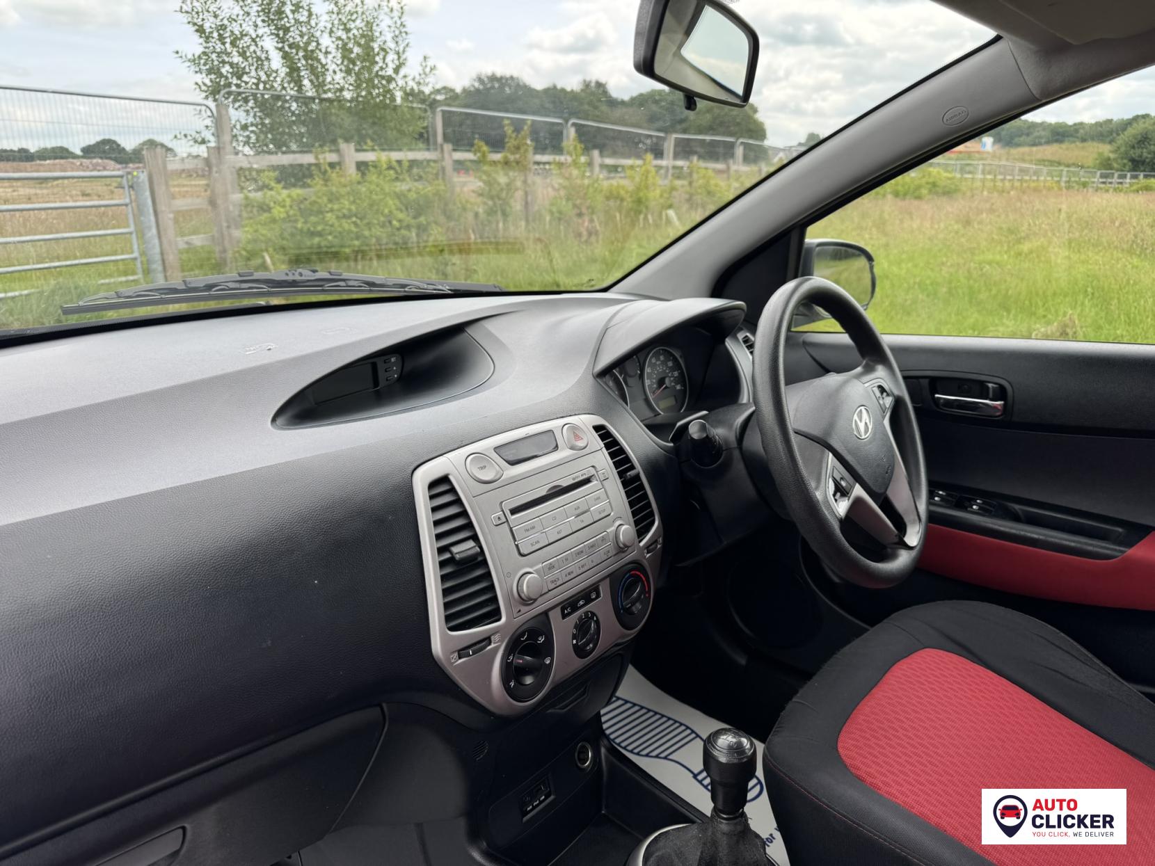 Hyundai i20 1.2 Comfort Hatchback 5dr Petrol Manual Euro 4 (77 bhp)