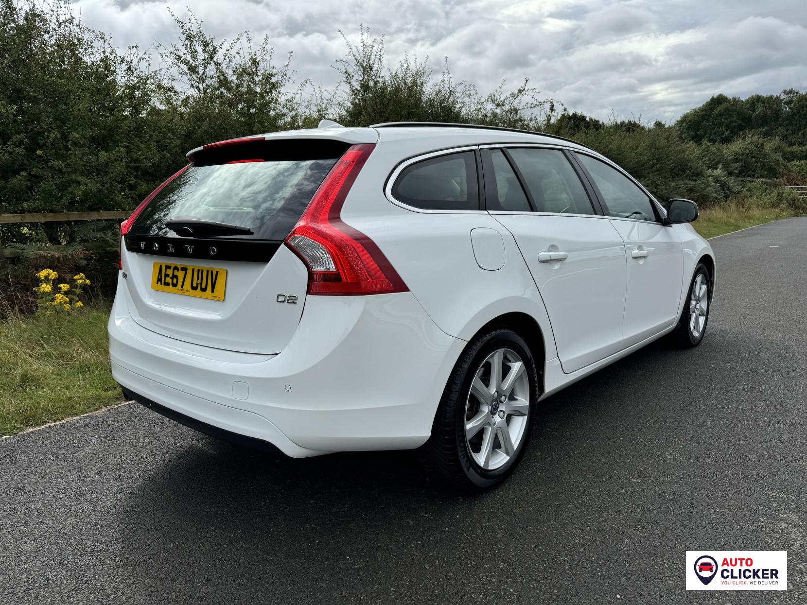 Volvo V60 2.0 D2 SE Nav Estate 5dr Diesel Manual Euro 6 (s/s) (120 ps)