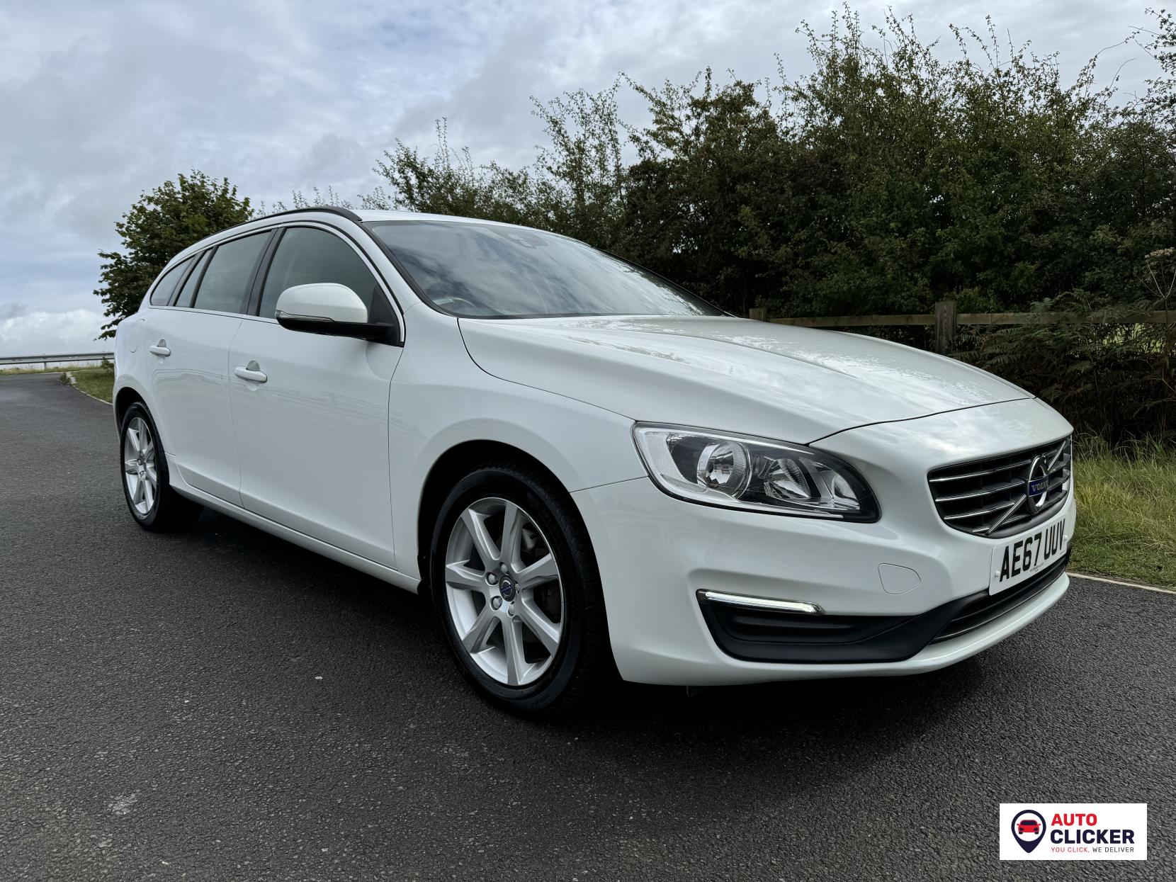 Volvo V60 2.0 D2 SE Nav Estate 5dr Diesel Manual Euro 6 (s/s) (120 ps)