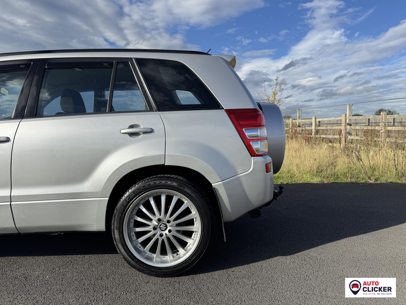 Suzuki Grand Vitara 1.9 DDiS SUV 5dr Diesel Manual 4WD Euro 4 (129 ps)