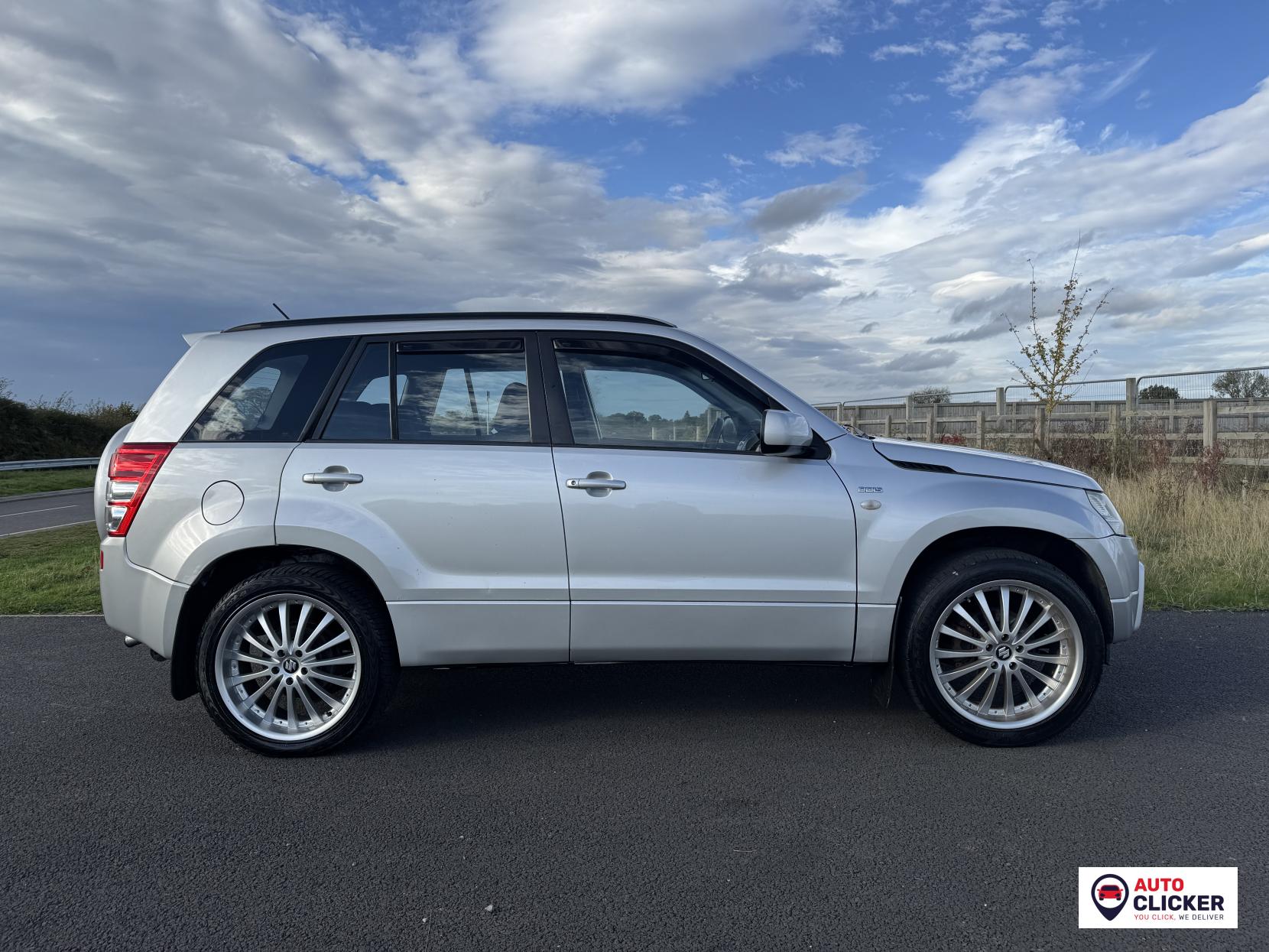 Suzuki Grand Vitara 1.9 DDiS SUV 5dr Diesel Manual 4WD Euro 4 (129 ps)