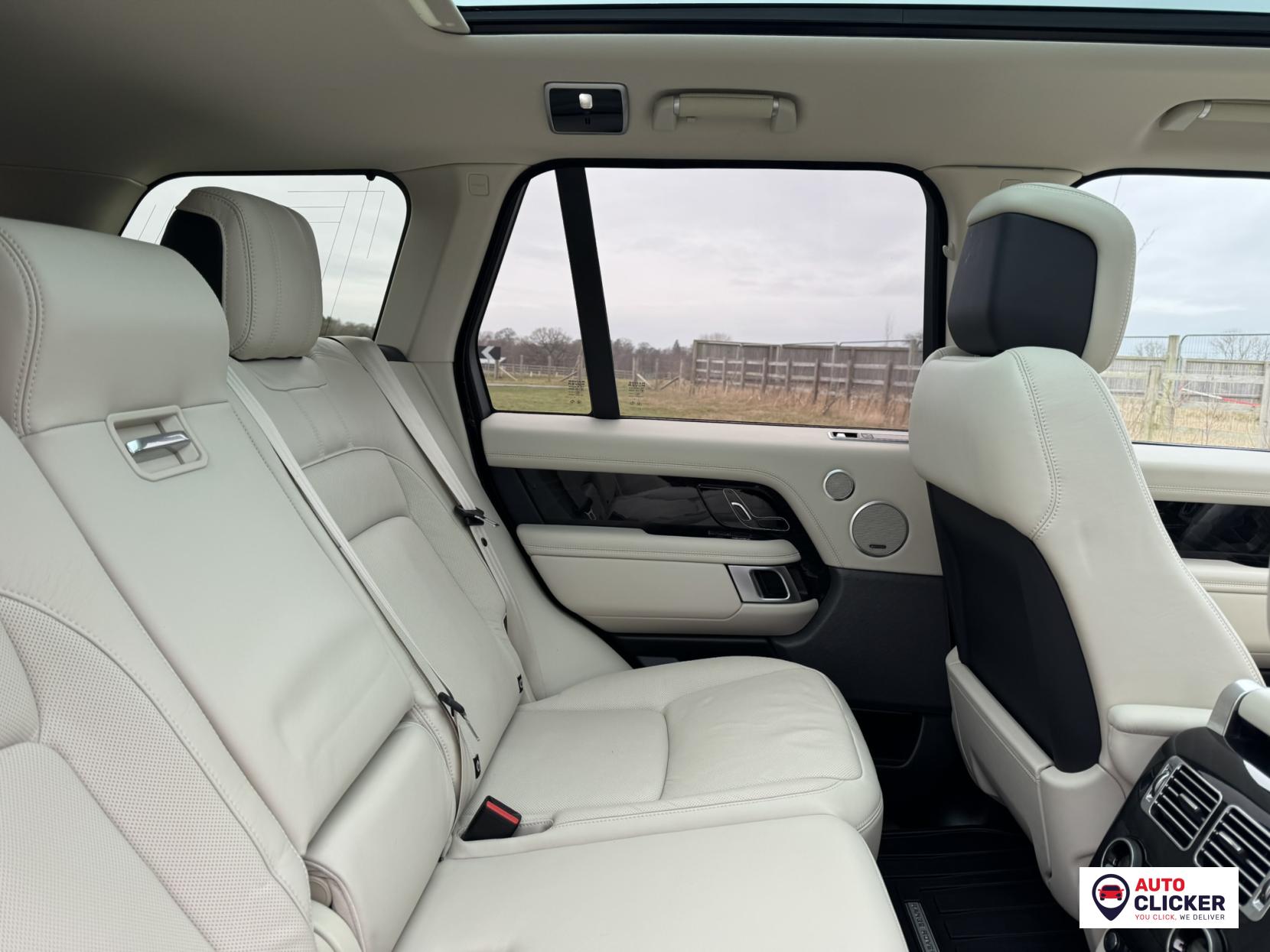 Land Rover Range Rover 2.0 P400e 12.4kWh GPF Vogue SE SUV 5dr Petrol Plug-in Hybrid Auto 4WD Euro 6 (s/s) (404 ps)