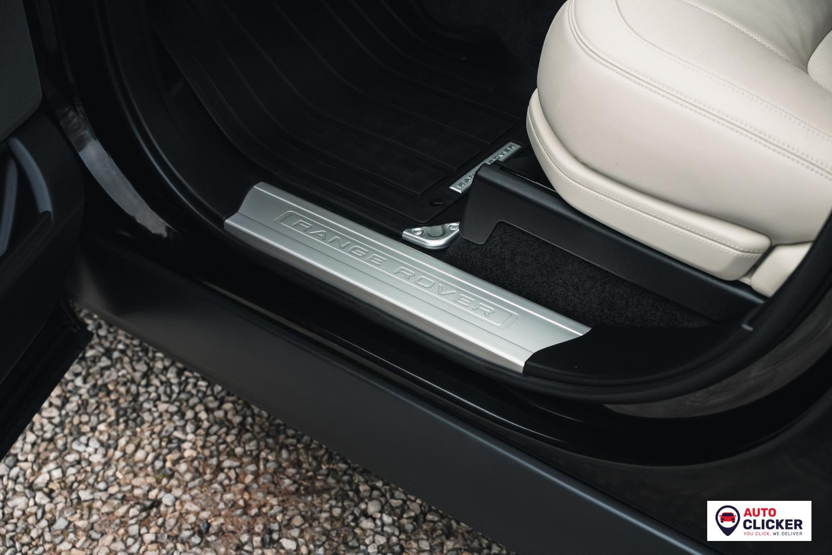 Land Rover Range Rover 2.0 P400e 12.4kWh GPF Vogue SE SUV 5dr Petrol Plug-in Hybrid Auto 4WD Euro 6 (s/s) (404 ps)