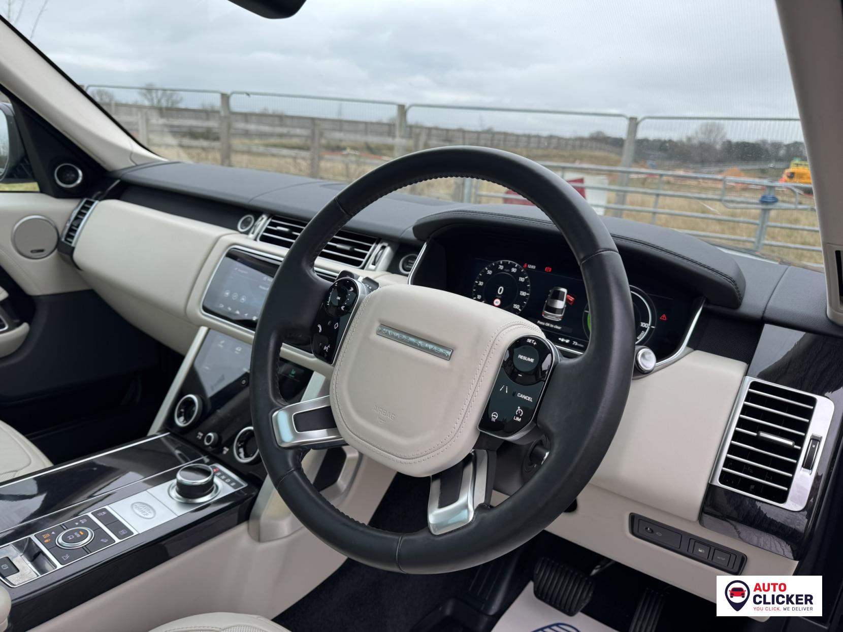 Land Rover Range Rover 2.0 P400e 12.4kWh GPF Vogue SE SUV 5dr Petrol Plug-in Hybrid Auto 4WD Euro 6 (s/s) (404 ps)