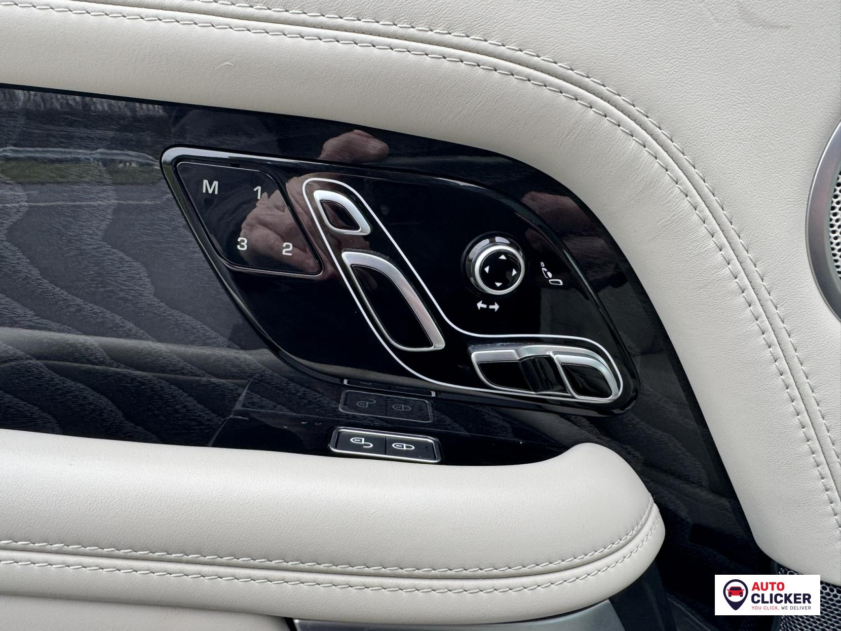 Land Rover Range Rover 2.0 P400e 12.4kWh GPF Vogue SE SUV 5dr Petrol Plug-in Hybrid Auto 4WD Euro 6 (s/s) (404 ps)