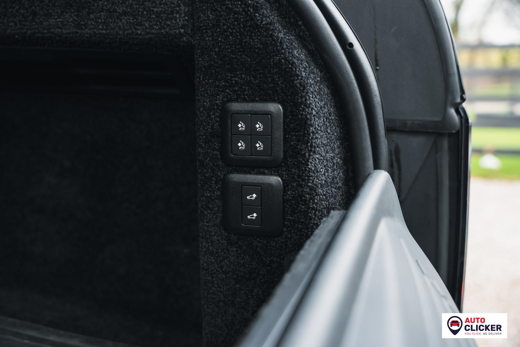 Land Rover Range Rover 2.0 P400e 12.4kWh GPF Vogue SE SUV 5dr Petrol Plug-in Hybrid Auto 4WD Euro 6 (s/s) (404 ps)