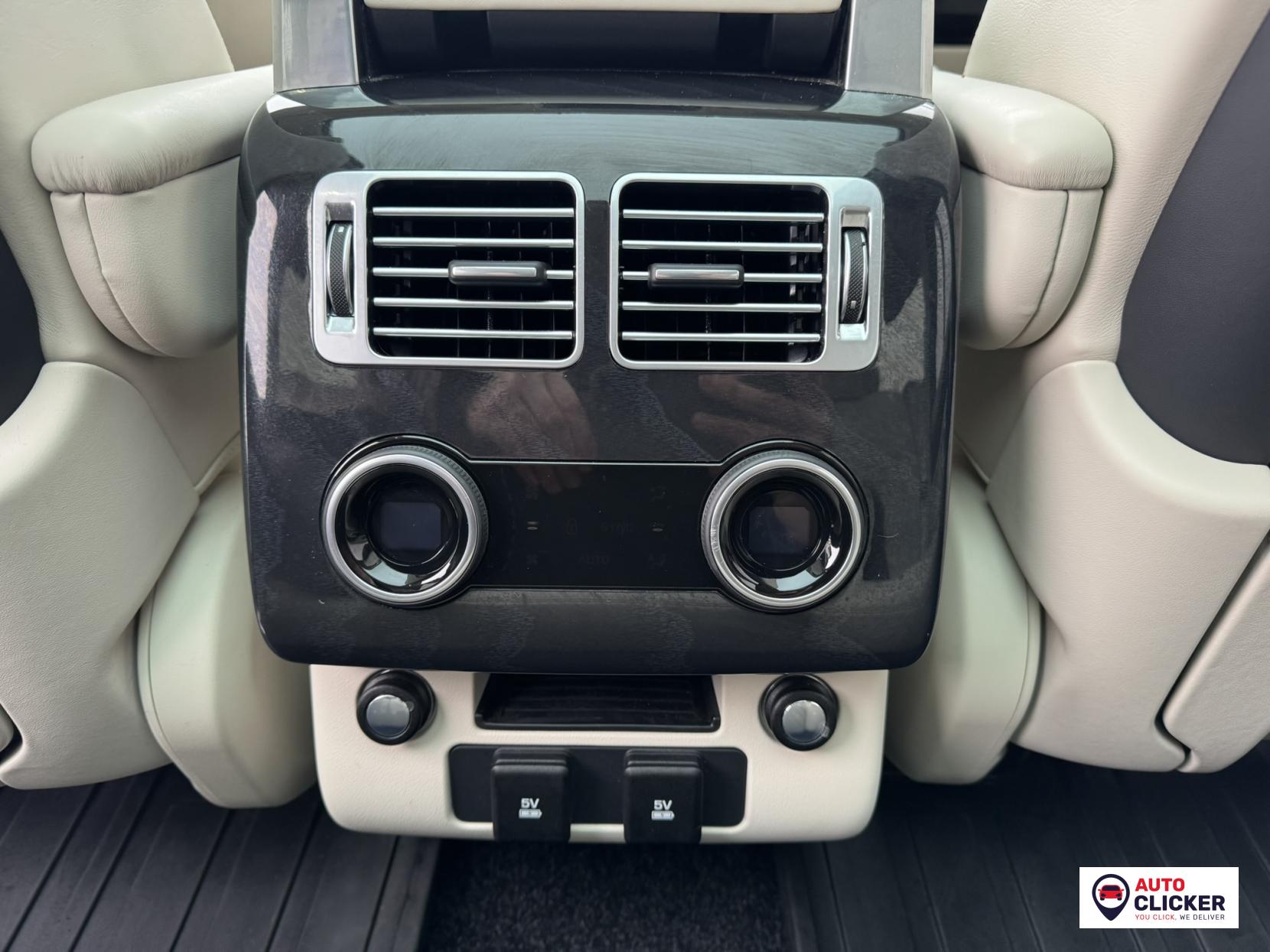 Land Rover Range Rover 2.0 P400e 12.4kWh GPF Vogue SE SUV 5dr Petrol Plug-in Hybrid Auto 4WD Euro 6 (s/s) (404 ps)