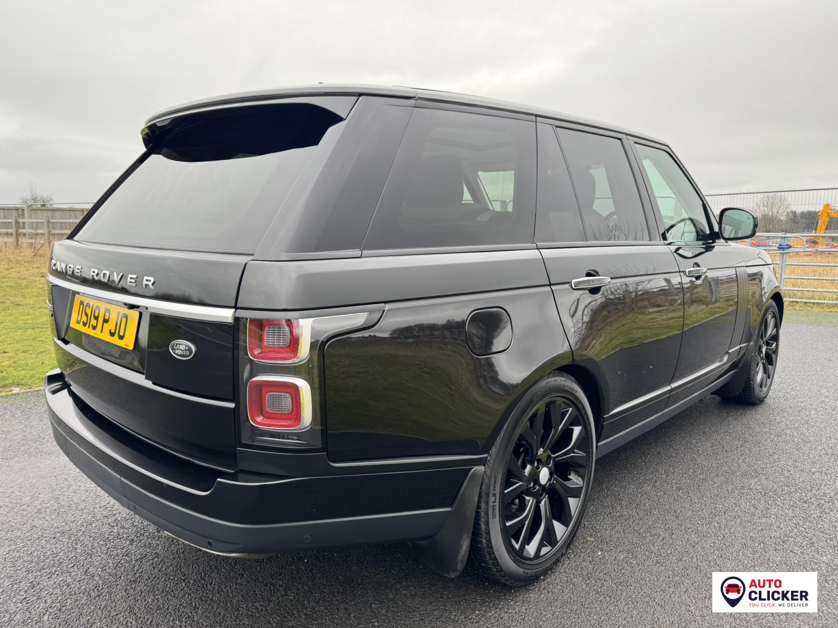 Land Rover Range Rover 2.0 P400e 12.4kWh GPF Vogue SE SUV 5dr Petrol Plug-in Hybrid Auto 4WD Euro 6 (s/s) (404 ps)