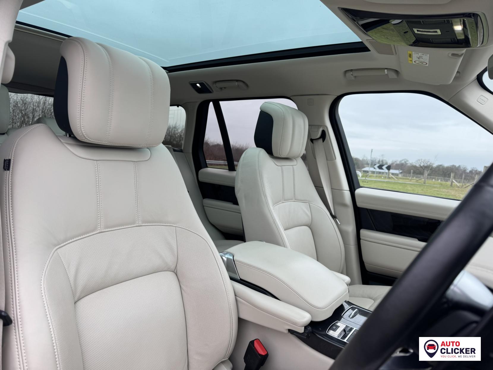 Land Rover Range Rover 2.0 P400e 12.4kWh GPF Vogue SE SUV 5dr Petrol Plug-in Hybrid Auto 4WD Euro 6 (s/s) (404 ps)