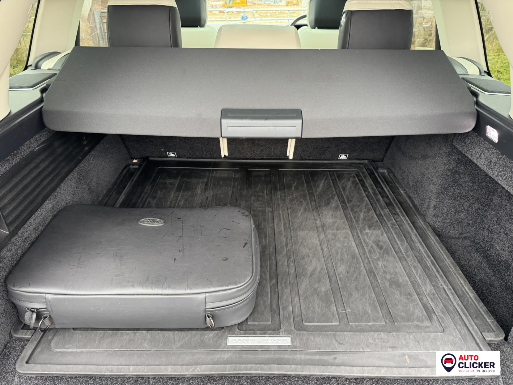 Land Rover Range Rover 2.0 P400e 12.4kWh GPF Vogue SE SUV 5dr Petrol Plug-in Hybrid Auto 4WD Euro 6 (s/s) (404 ps)