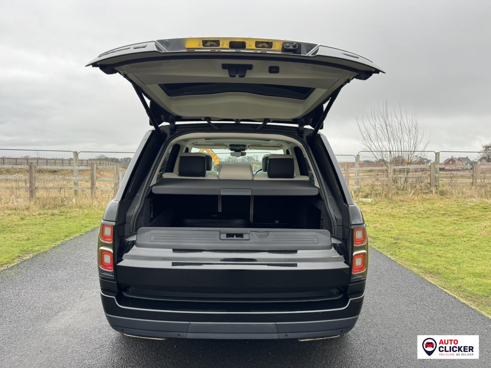 Land Rover Range Rover 2.0 P400e 12.4kWh GPF Vogue SE SUV 5dr Petrol Plug-in Hybrid Auto 4WD Euro 6 (s/s) (404 ps)