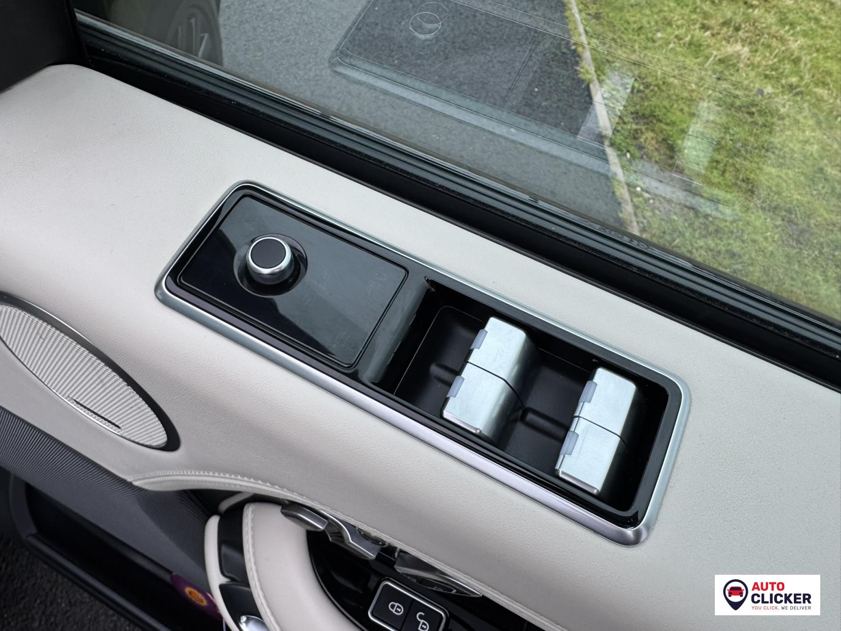 Land Rover Range Rover 2.0 P400e 12.4kWh GPF Vogue SE SUV 5dr Petrol Plug-in Hybrid Auto 4WD Euro 6 (s/s) (404 ps)