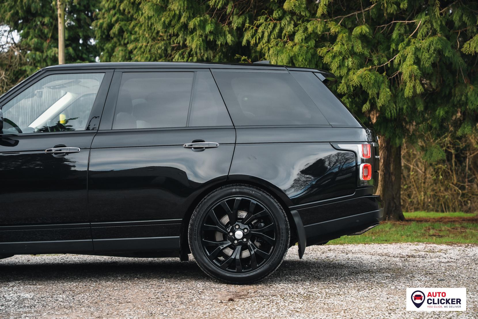 Land Rover Range Rover 2.0 P400e 12.4kWh GPF Vogue SE SUV 5dr Petrol Plug-in Hybrid Auto 4WD Euro 6 (s/s) (404 ps)