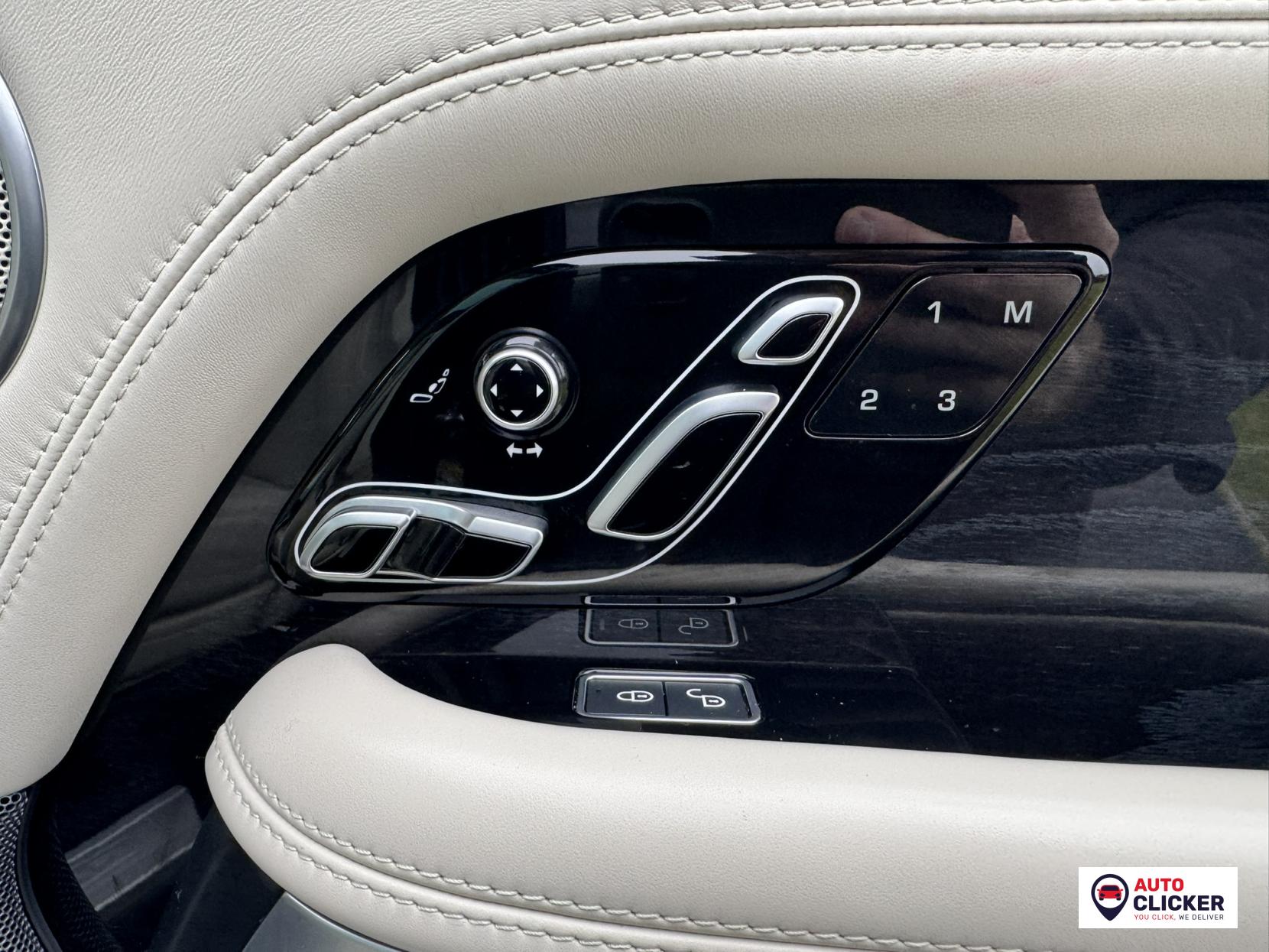 Land Rover Range Rover 2.0 P400e 12.4kWh GPF Vogue SE SUV 5dr Petrol Plug-in Hybrid Auto 4WD Euro 6 (s/s) (404 ps)